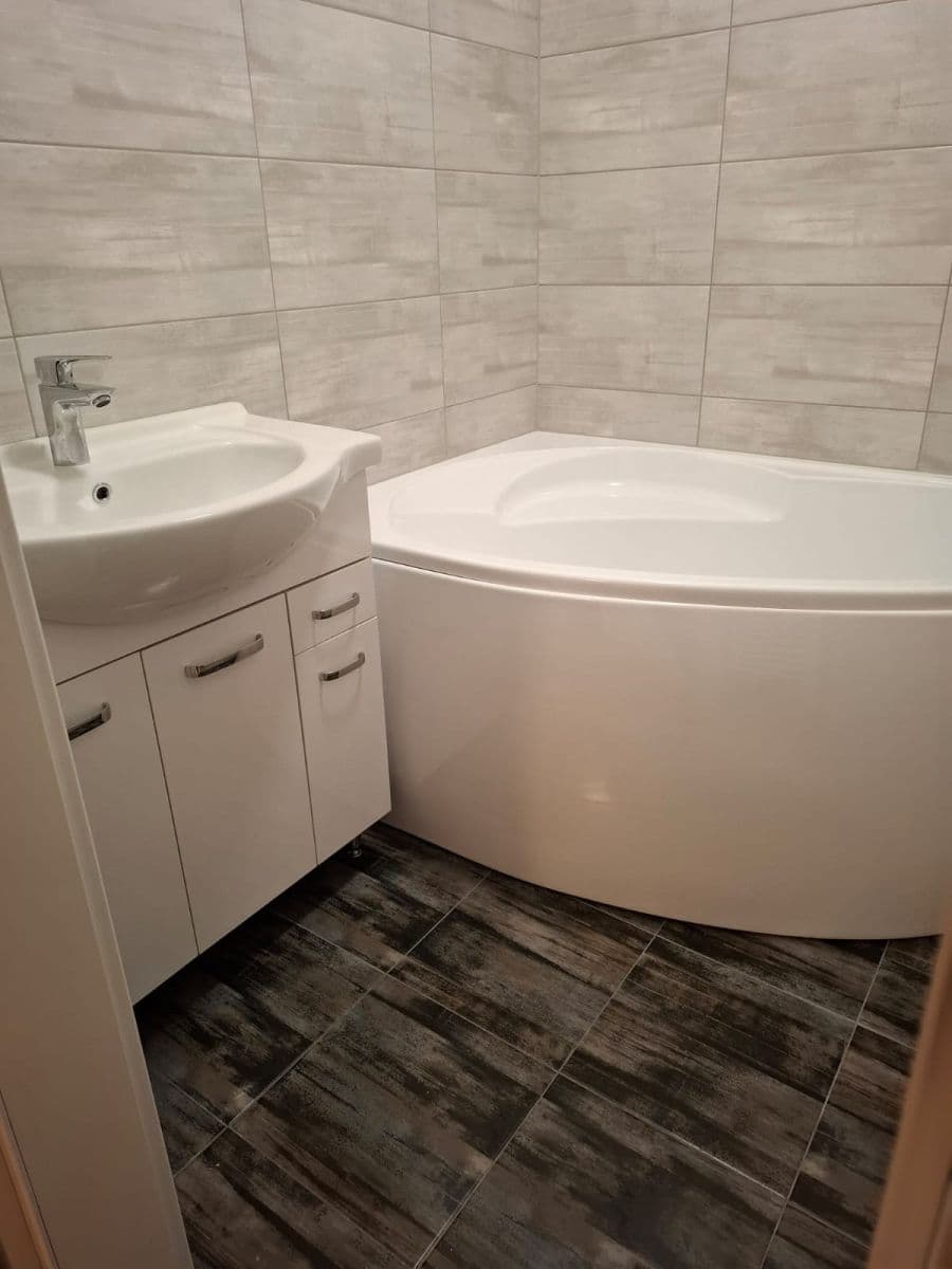 2 bedroom flat to rent, 57 m², Dvouletky, Prague, Prague 2 bedroom flat to rent, 57 m², Dvouletky, Prague, Prague