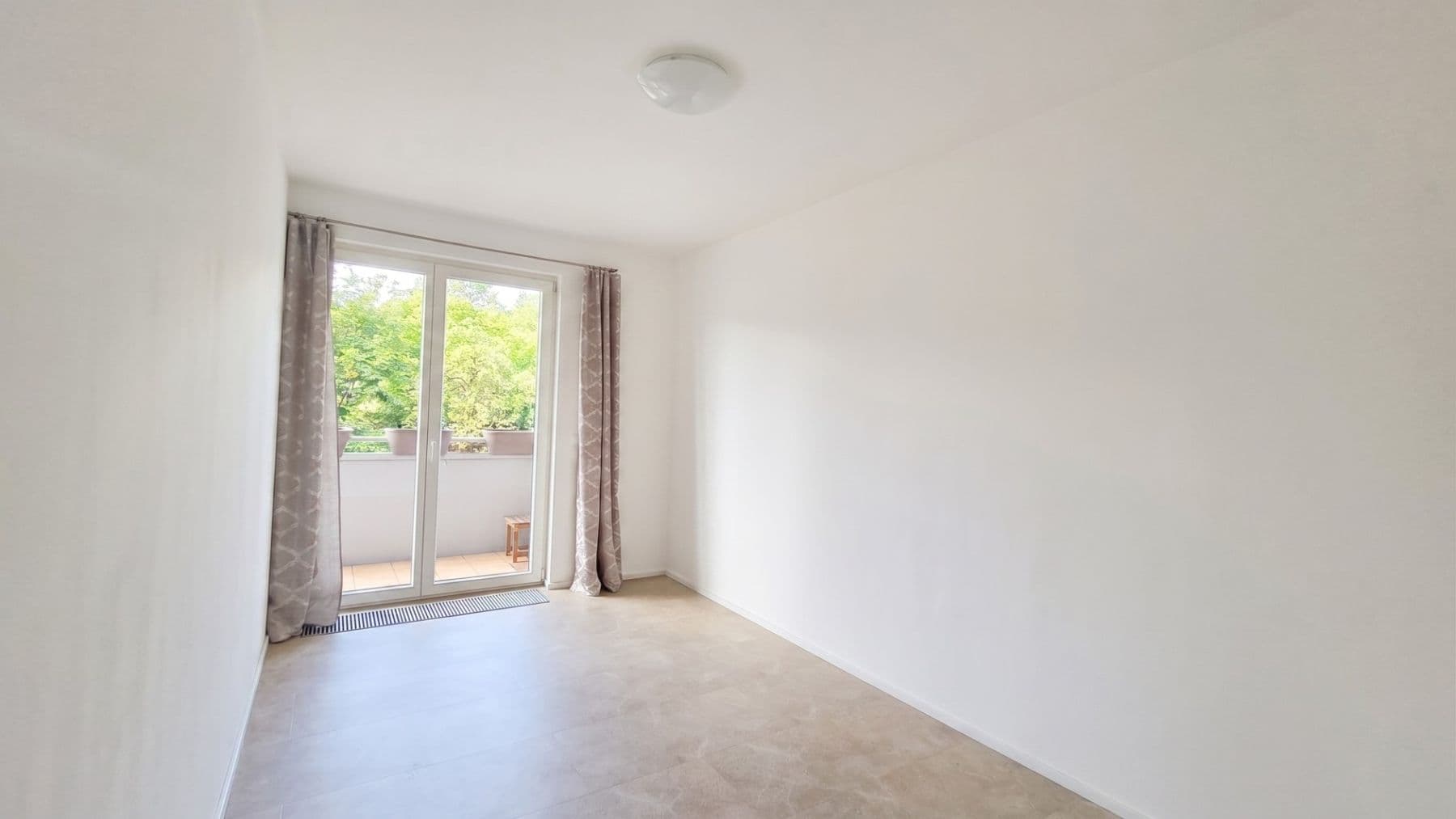 4 bedroom with open-plan kitchen flat for sale, 126 m², Podbělohorská, Prague, Prague 4 bedroom with open-plan kitchen flat for sale, 126 m², Podbělohorská, Prague, Prague