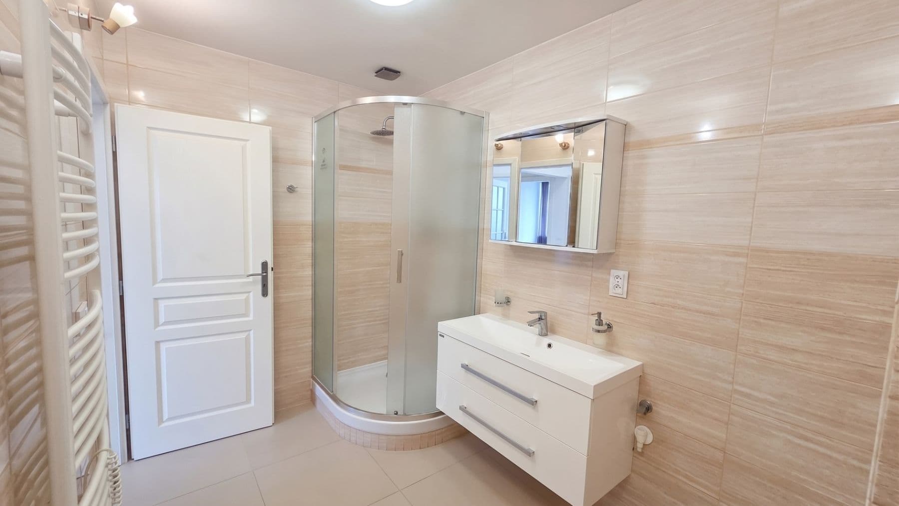 4 bedroom with open-plan kitchen flat for sale, 126 m², Podbělohorská, Prague, Prague 4 bedroom with open-plan kitchen flat for sale, 126 m², Podbělohorská, Prague, Prague