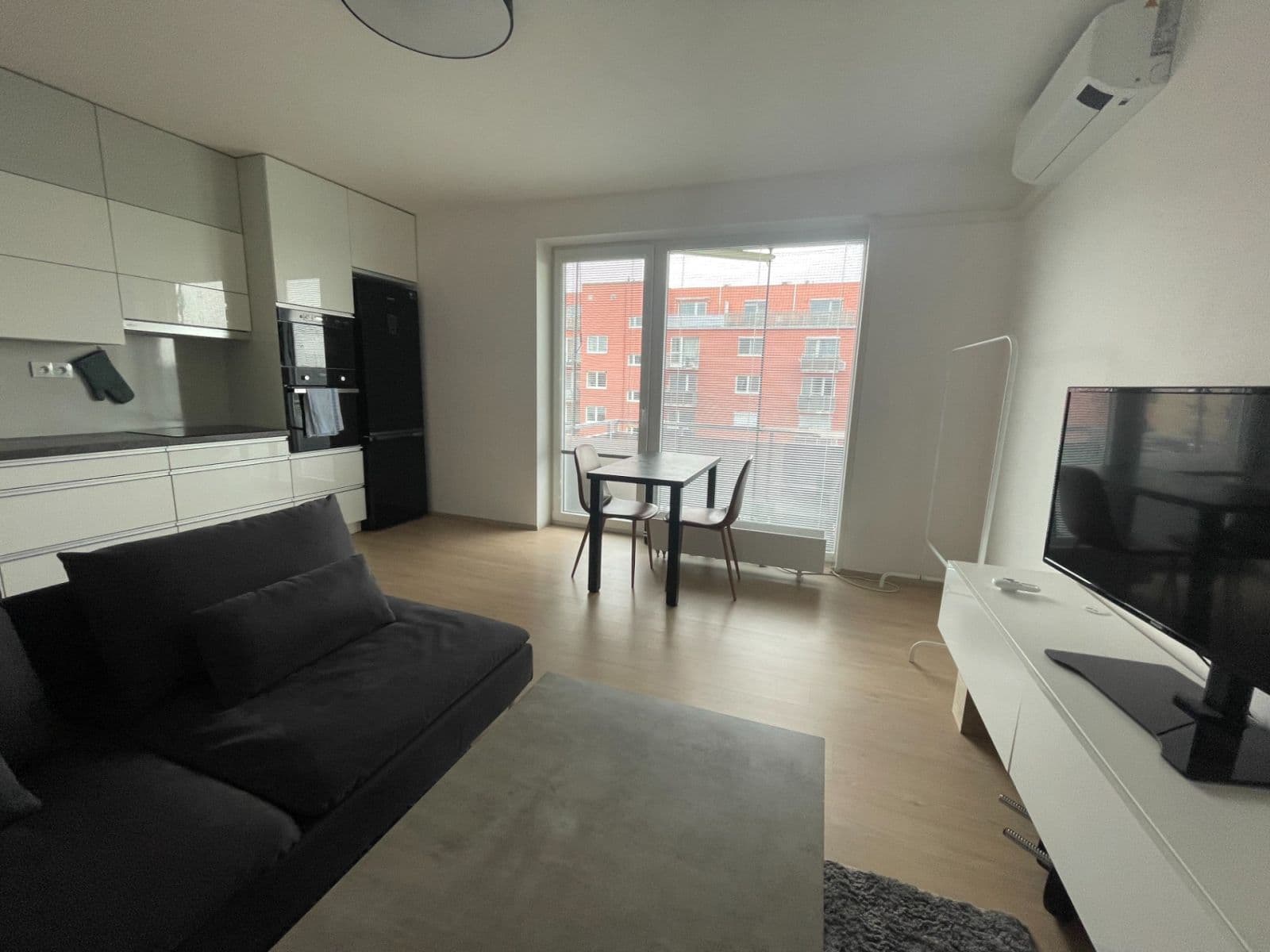 1 bedroom with open-plan kitchen flat to rent, 47 m², Ječná, Hostivice, Středočeský Region 1 bedroom with open-plan kitchen flat to rent, 47 m², Ječná, Hostivice, Středočeský Region