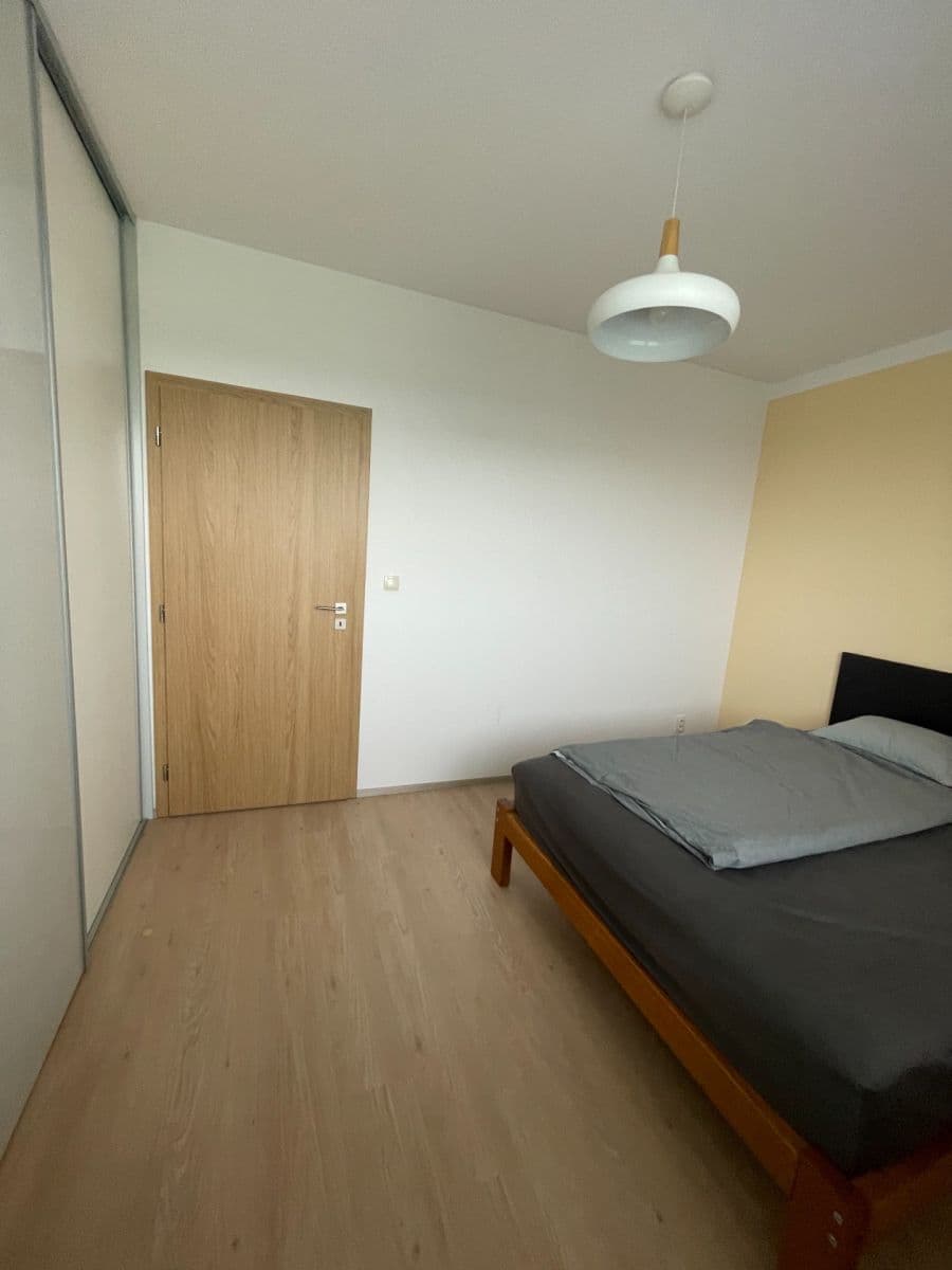 1 bedroom with open-plan kitchen flat to rent, 47 m², Ječná, Hostivice, Středočeský Region 1 bedroom with open-plan kitchen flat to rent, 47 m², Ječná, Hostivice, Středočeský Region