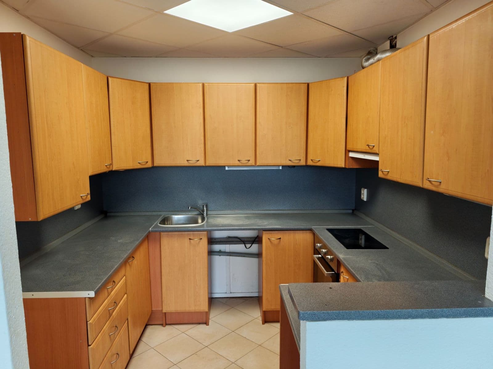 1 bedroom with open-plan kitchen flat to rent, 49 m², Švédská, Kladno, Středočeský Region 1 bedroom with open-plan kitchen flat to rent, 49 m², Švédská, Kladno, Středočeský Region