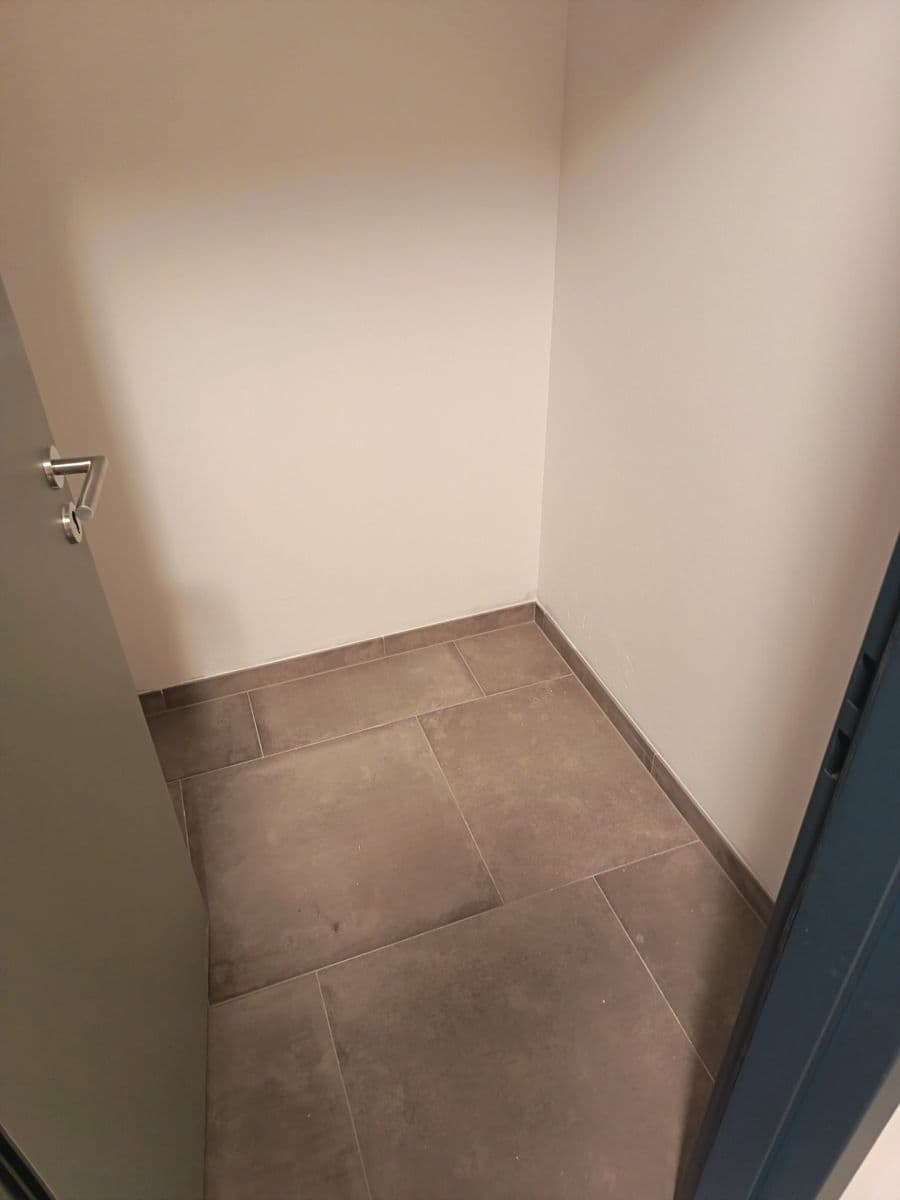 1 bedroom with open-plan kitchen flat to rent, 37 m², Arnošta Valenty, Prague, Prague 1 bedroom with open-plan kitchen flat to rent, 37 m², Arnošta Valenty, Prague, Prague