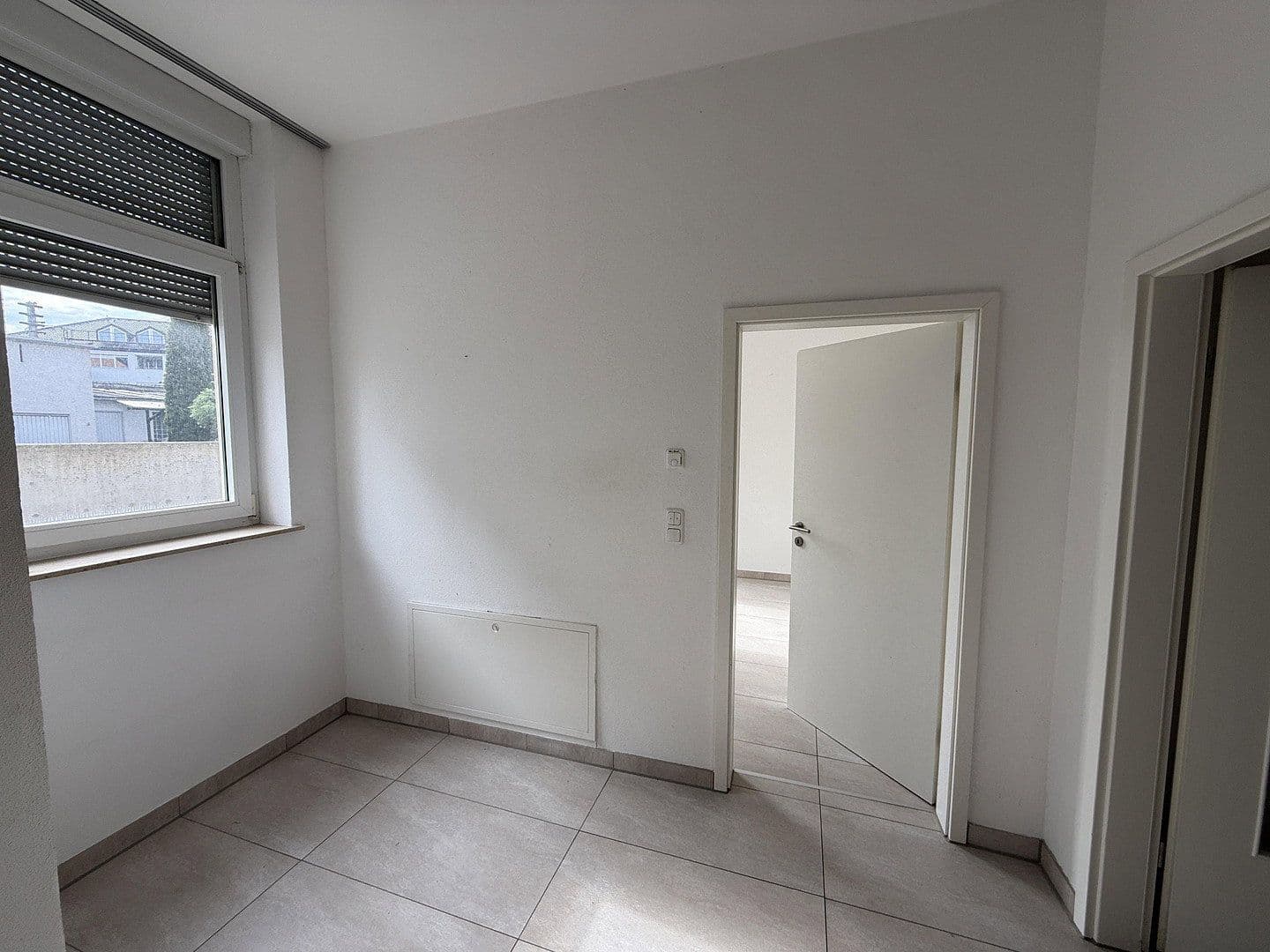 3 bedroom flat to rent, 90 m², Friesenstraße 8, Augsburg, Bavaria 3 bedroom flat to rent, 90 m², Friesenstraße 8, Augsburg, Bavaria