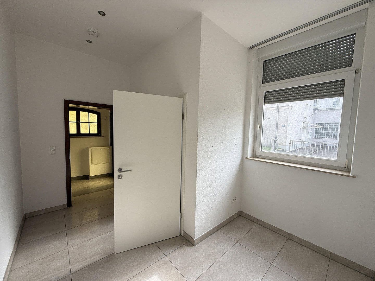 3 bedroom flat to rent, 90 m², Friesenstraße 8, Augsburg, Bavaria 3 bedroom flat to rent, 90 m², Friesenstraße 8, Augsburg, Bavaria