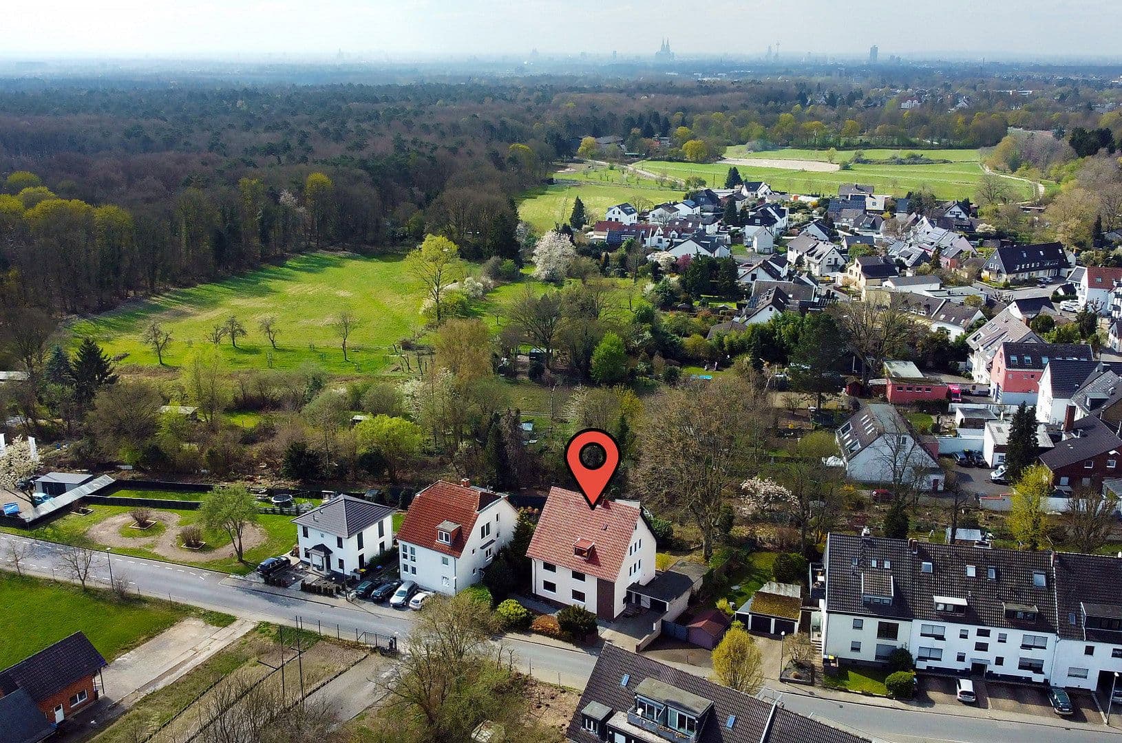 house for sale, 306 m², Penningsfelder Weg 89, Köln, North Rhine-Westphalia house for sale, 306 m², Penningsfelder Weg 89, Köln, North Rhine-Westphalia