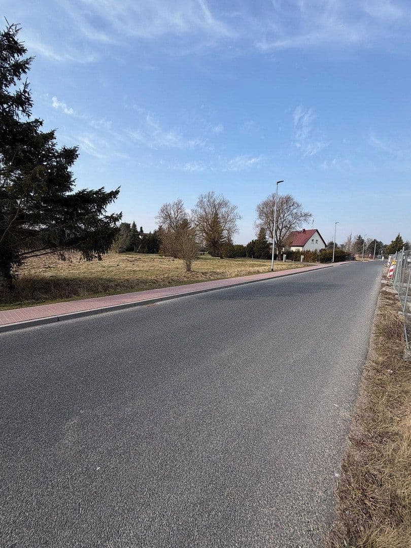 plot for sale, 1,450 m², Bahnweg 2, Oberkrämer, Brandenburg plot for sale, 1,450 m², Bahnweg 2, Oberkrämer, Brandenburg