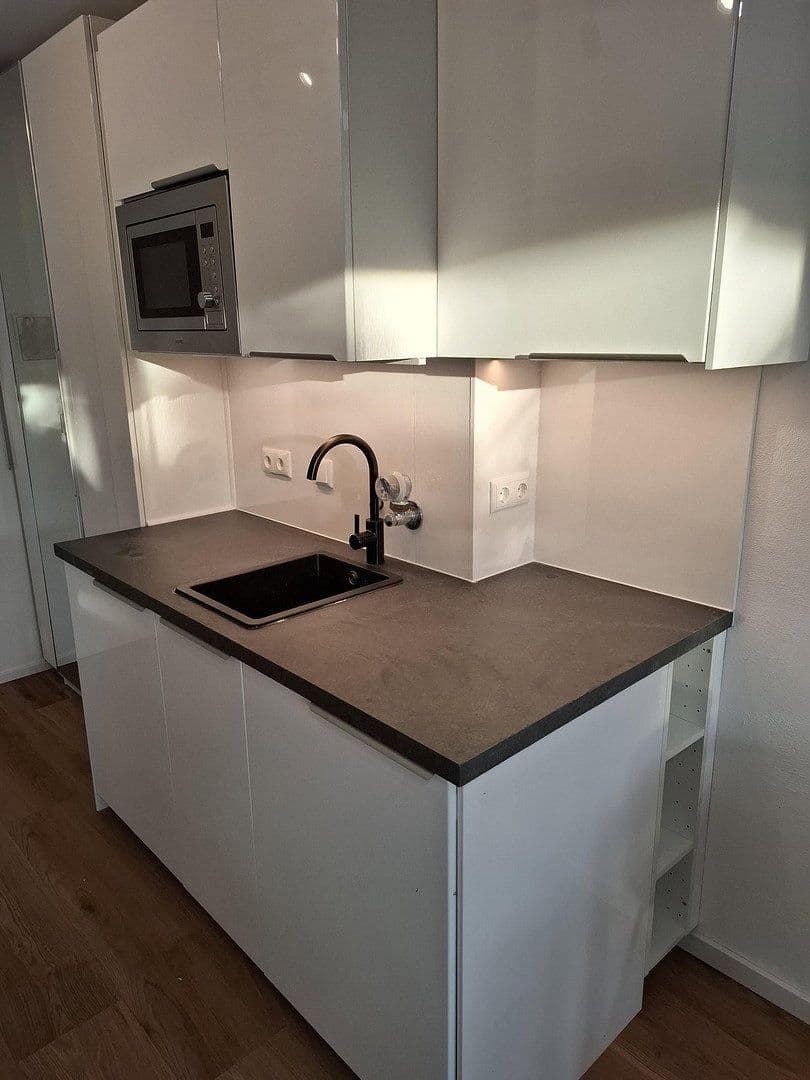 1 bedroom flat to rent, 30 m², Jakob-Hagenbucher Straße, München, Bavaria 1 bedroom flat to rent, 30 m², Jakob-Hagenbucher Straße, München, Bavaria