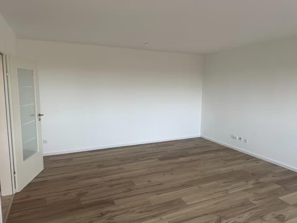 Studio flat to rent, 45 m², Kronenstraße 19a, Krefeld, North Rhine-Westphalia Studio flat to rent, 45 m², Kronenstraße 19a, Krefeld, North Rhine-Westphalia
