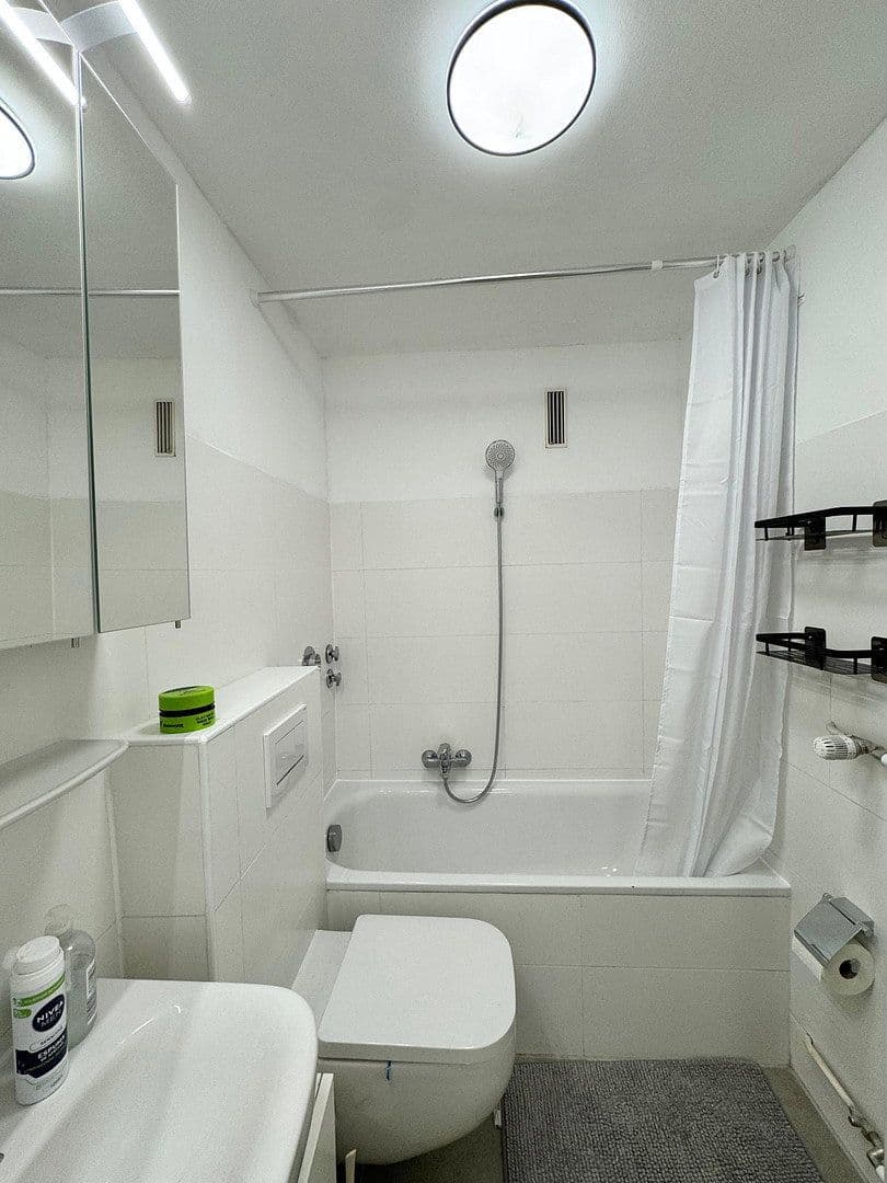 1 bedroom flat to rent, 80 m², Frankfurter Ring 14, München, Bavaria 1 bedroom flat to rent, 80 m², Frankfurter Ring 14, München, Bavaria