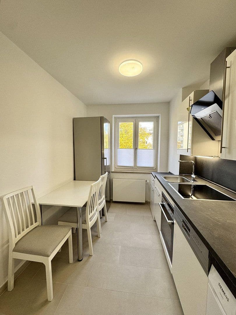 1 bedroom flat to rent, 80 m², Frankfurter Ring 14, München, Bavaria 1 bedroom flat to rent, 80 m², Frankfurter Ring 14, München, Bavaria