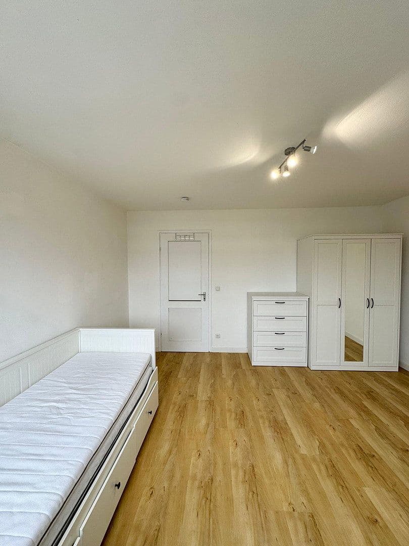 1 bedroom flat to rent, 80 m², Frankfurter Ring 14, München, Bavaria 1 bedroom flat to rent, 80 m², Frankfurter Ring 14, München, Bavaria