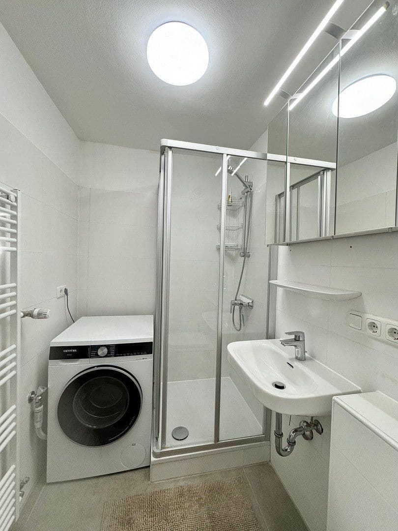 1 bedroom flat to rent, 80 m², Frankfurter Ring 14, München, Bavaria 1 bedroom flat to rent, 80 m², Frankfurter Ring 14, München, Bavaria