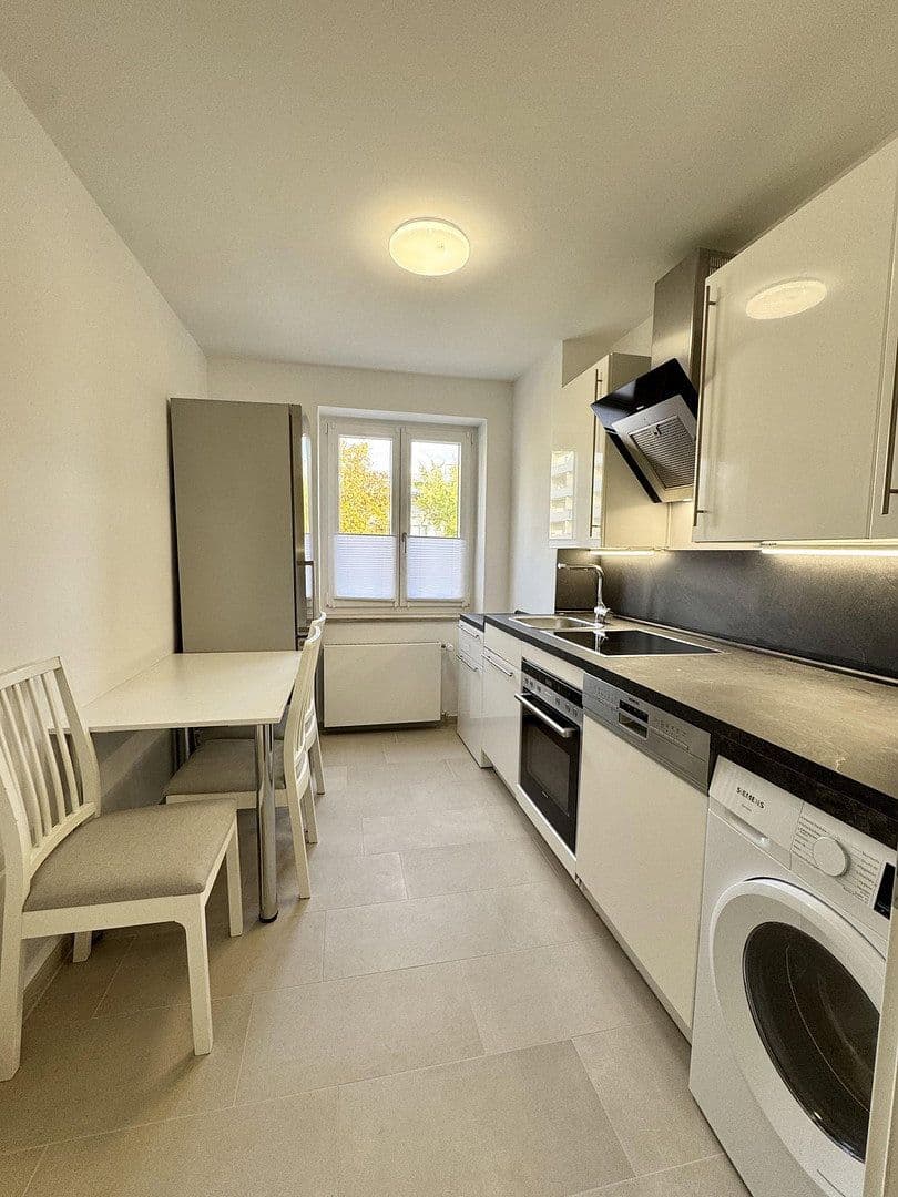 1 bedroom flat to rent, 80 m², Frankfurter Ring 14, München, Bavaria 1 bedroom flat to rent, 80 m², Frankfurter Ring 14, München, Bavaria