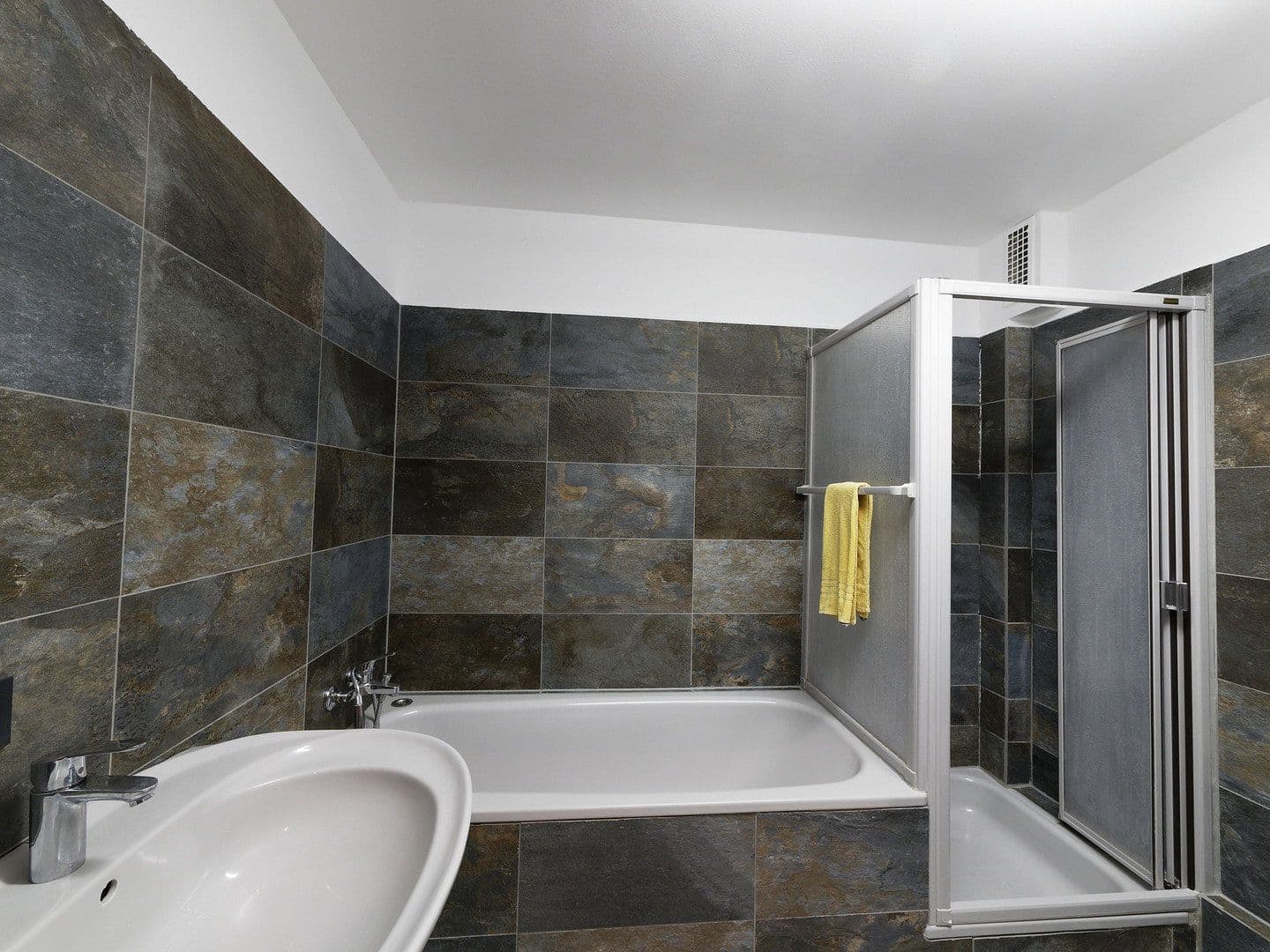 3 bedroom flat to rent, 87 m², Köln, North Rhine-Westphalia 3 bedroom flat to rent, 87 m², Köln, North Rhine-Westphalia