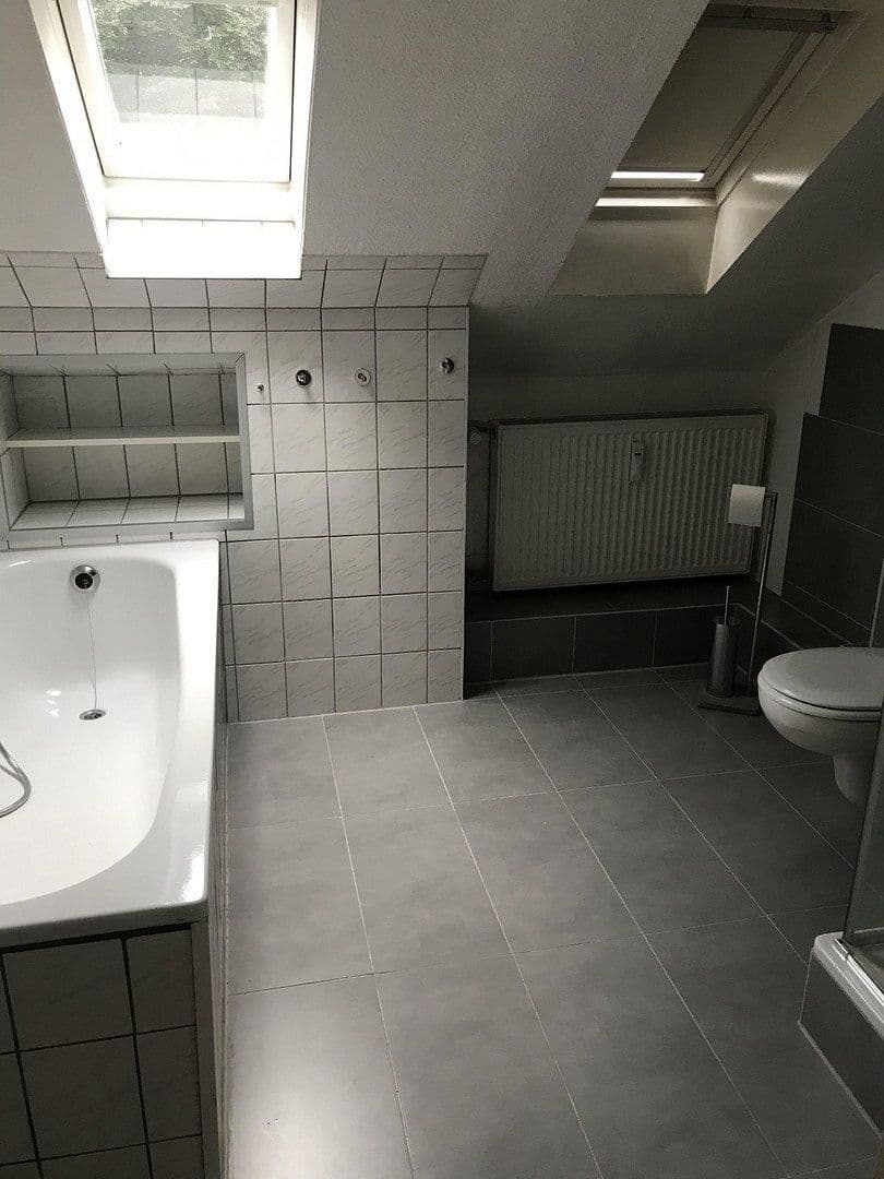 3 bedroom flat to rent, 74 m², Erbschlöer Straße, Wuppertal - Ronsdorf, North Rhine-Westphalia 3 bedroom flat to rent, 74 m², Erbschlöer Straße, Wuppertal - Ronsdorf, North Rhine-Westphalia