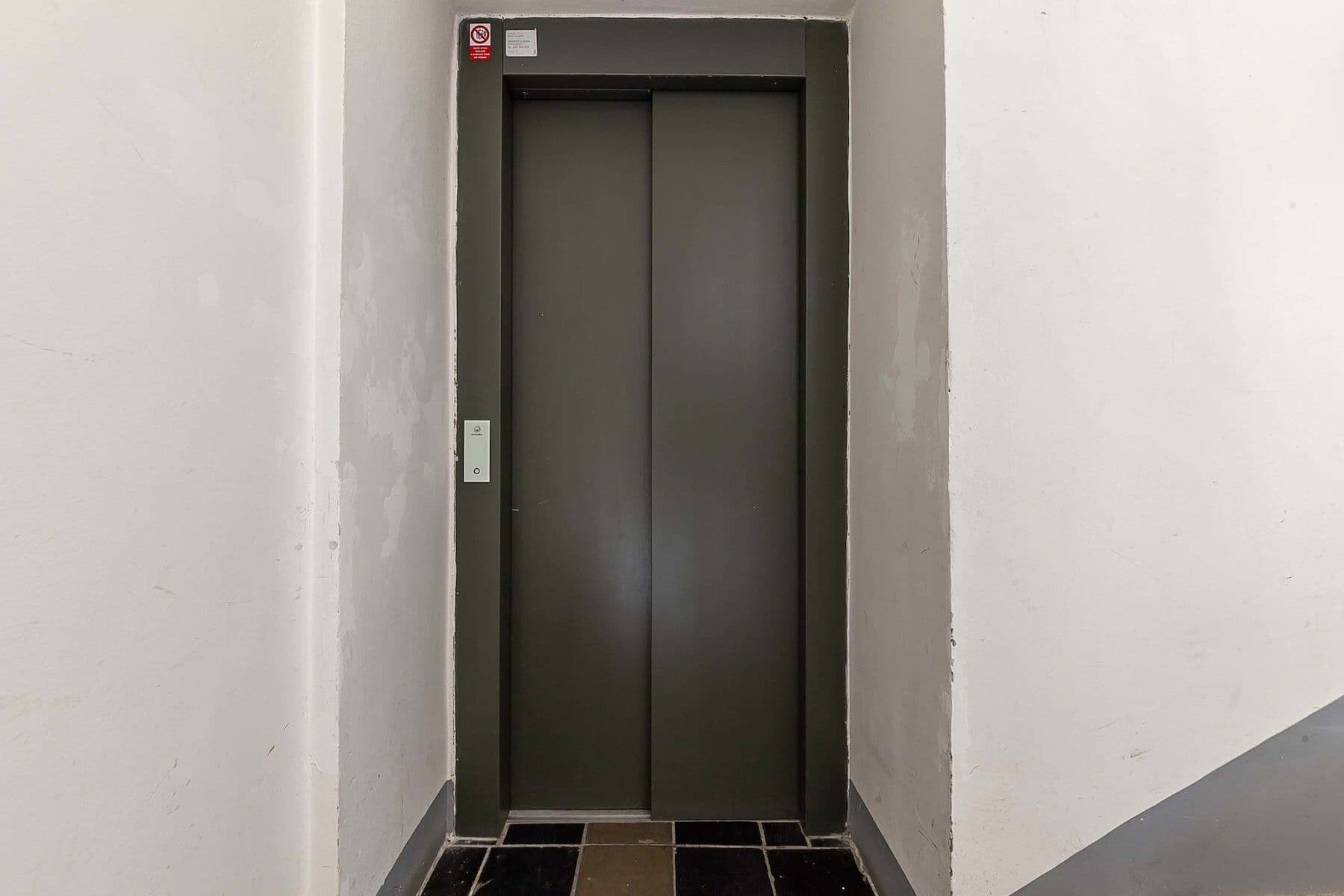 1 bedroom flat for sale, 39 m², Křížová, Prague, Prague 1 bedroom flat for sale, 39 m², Křížová, Prague, Prague