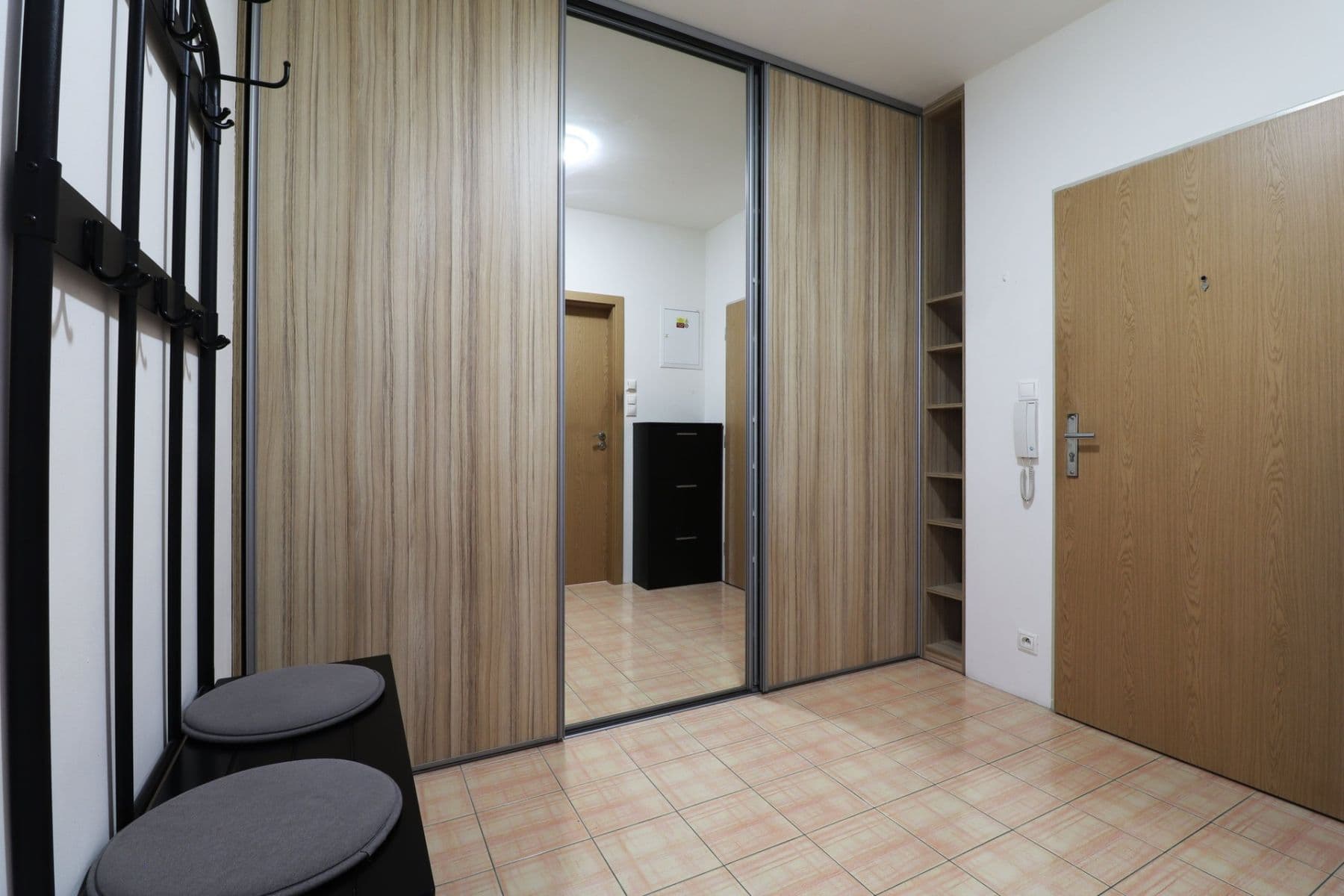 1 bedroom with open-plan kitchen flat to rent, 54 m², Kytlická, Prague, Prague 1 bedroom with open-plan kitchen flat to rent, 54 m², Kytlická, Prague, Prague