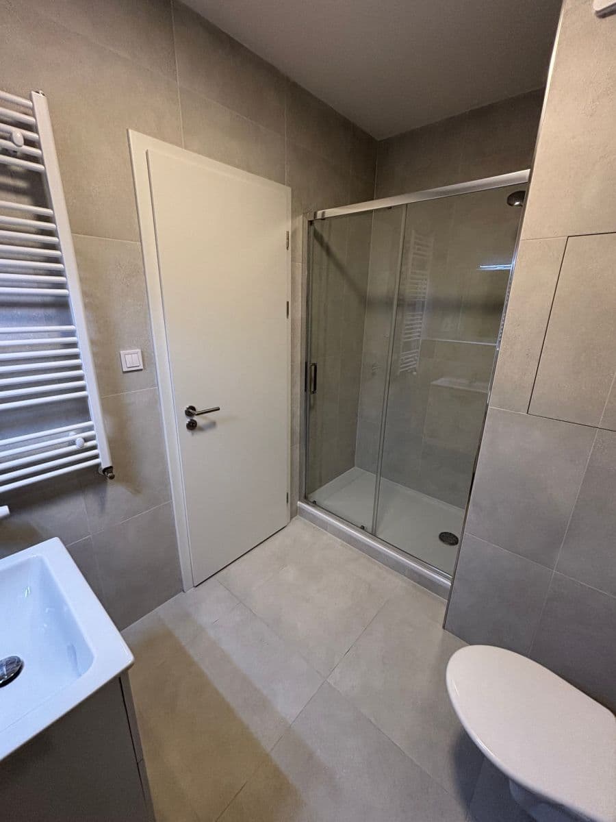 Studio flat to rent, 32 m², Poděbradská, Prague, Prague Studio flat to rent, 32 m², Poděbradská, Prague, Prague