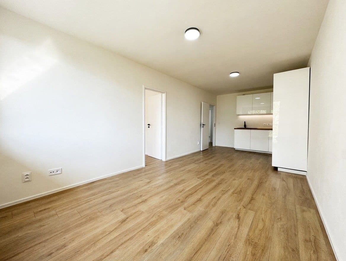 3 bedroom with open-plan kitchen flat for sale, 77 m², Bezručova, Mělník, Středočeský Region 3 bedroom with open-plan kitchen flat for sale, 77 m², Bezručova, Mělník, Středočeský Region