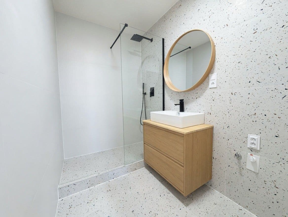 3 bedroom with open-plan kitchen flat for sale, 77 m², Bezručova, Mělník, Středočeský Region 3 bedroom with open-plan kitchen flat for sale, 77 m², Bezručova, Mělník, Středočeský Region