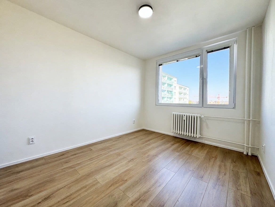 3 bedroom with open-plan kitchen flat for sale, 77 m², Bezručova, Mělník, Středočeský Region 3 bedroom with open-plan kitchen flat for sale, 77 m², Bezručova, Mělník, Středočeský Region