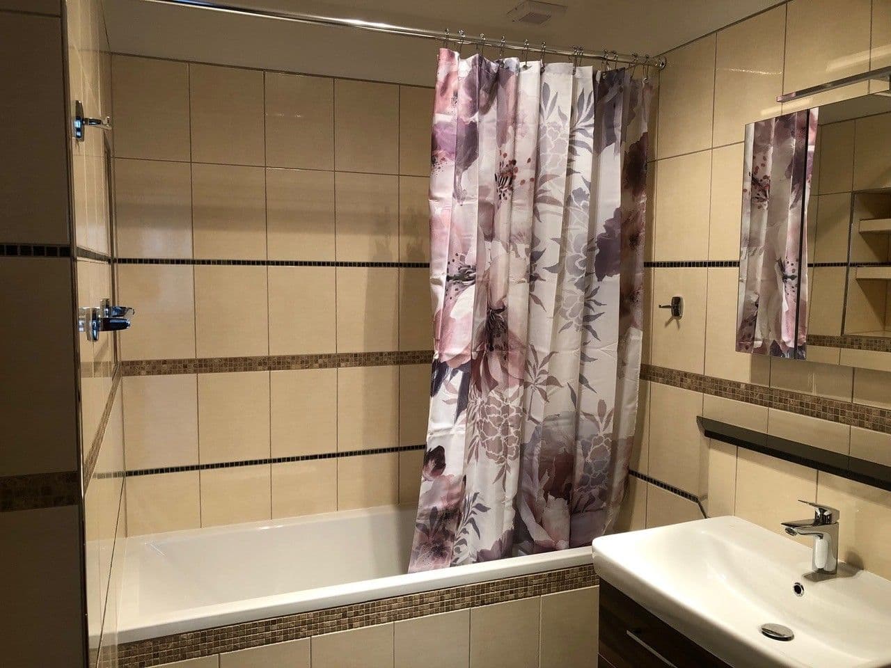 1 bedroom with open-plan kitchen flat to rent, 46 m², Žateckých, Prague, Prague 1 bedroom with open-plan kitchen flat to rent, 46 m², Žateckých, Prague, Prague