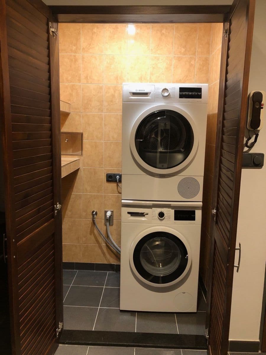 1 bedroom with open-plan kitchen flat to rent, 46 m², Žateckých, Prague, Prague 1 bedroom with open-plan kitchen flat to rent, 46 m², Žateckých, Prague, Prague