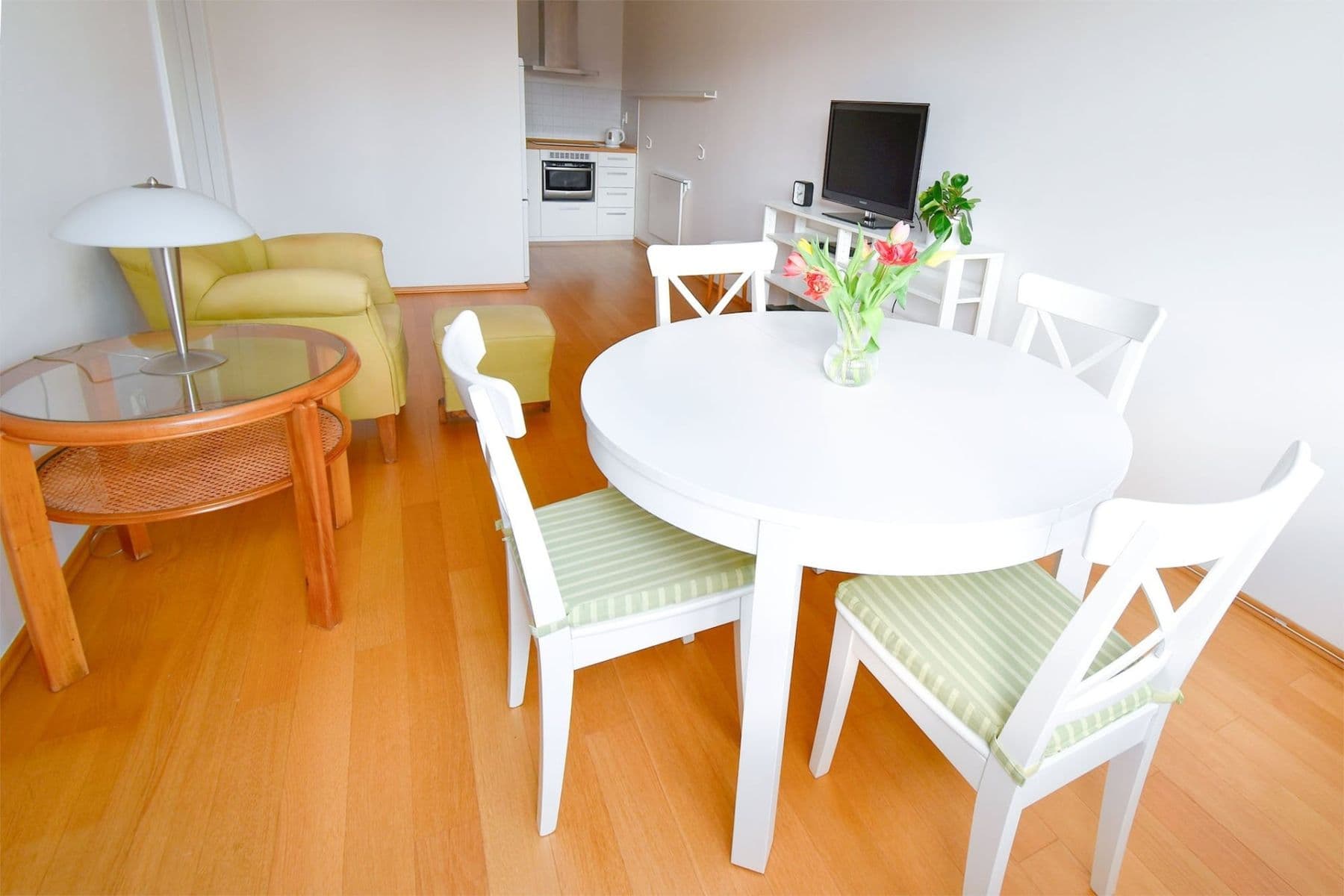 1 bedroom with open-plan kitchen flat to rent, 45 m², Petýrkova, Prague, Prague 1 bedroom with open-plan kitchen flat to rent, 45 m², Petýrkova, Prague, Prague