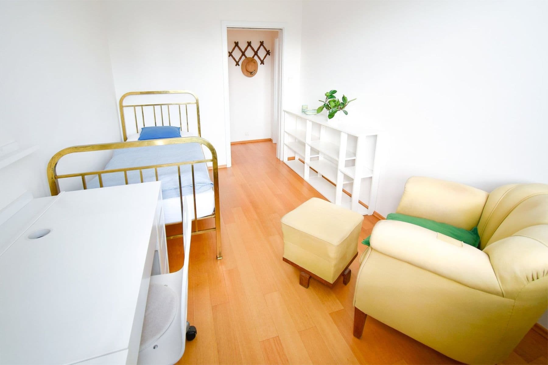 1 bedroom with open-plan kitchen flat to rent, 45 m², Petýrkova, Prague, Prague 1 bedroom with open-plan kitchen flat to rent, 45 m², Petýrkova, Prague, Prague