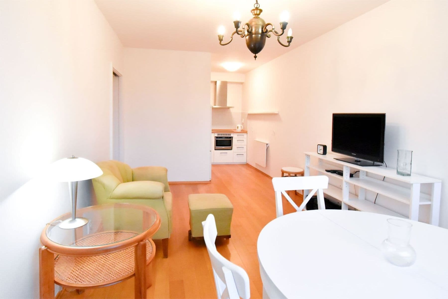 1 bedroom with open-plan kitchen flat to rent, 45 m², Petýrkova, Prague, Prague 1 bedroom with open-plan kitchen flat to rent, 45 m², Petýrkova, Prague, Prague