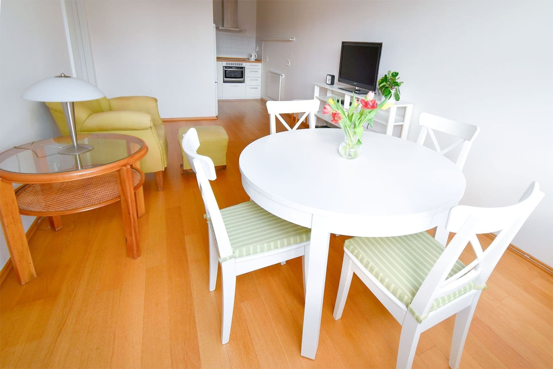 1 bedroom with open-plan kitchen flat to rent, 45 m², Petýrkova, Prague, Prague 1 bedroom with open-plan kitchen flat to rent, 45 m², Petýrkova, Prague, Prague