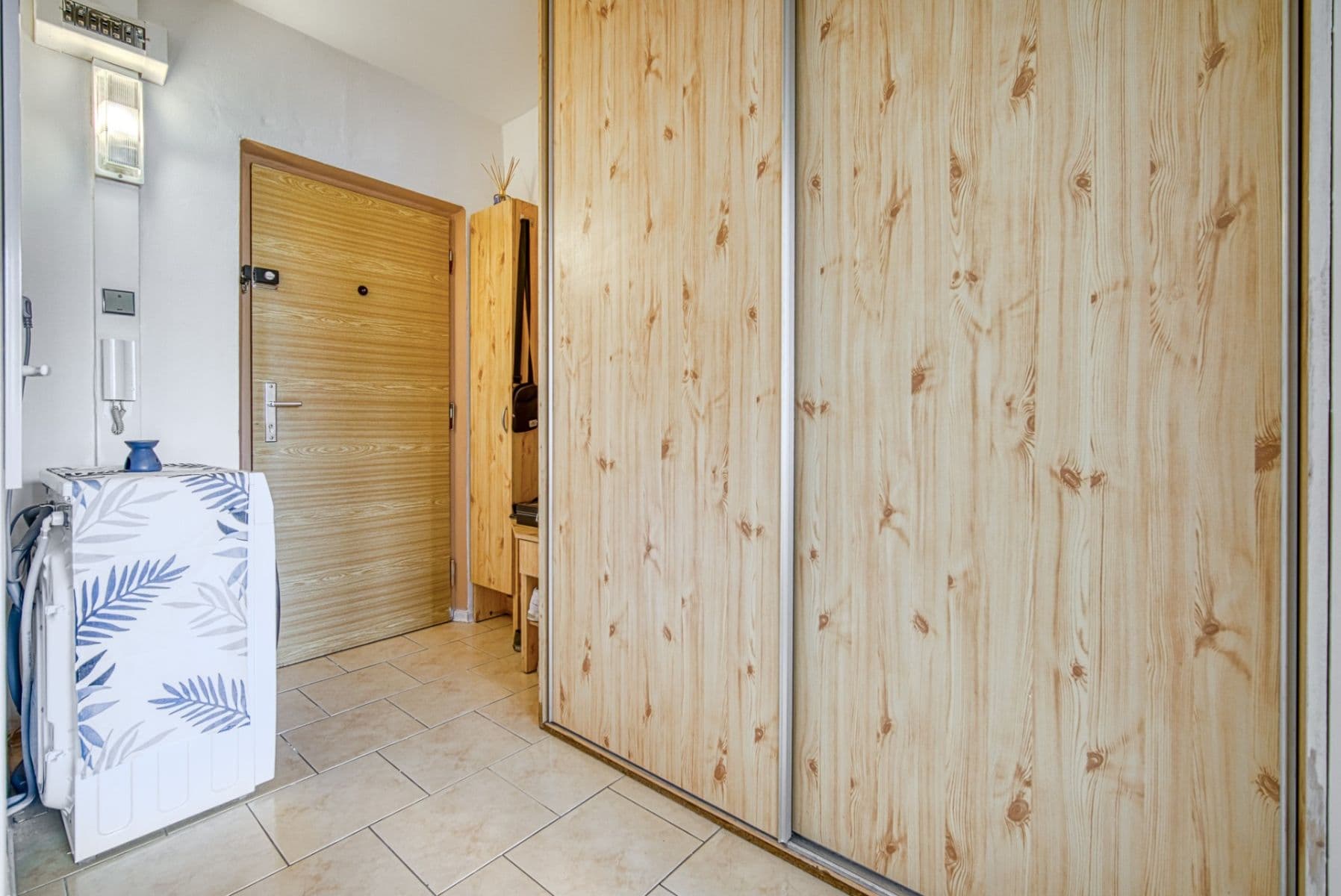 1 bedroom with open-plan kitchen flat for sale, 40 m², Josefa Ševčíka, Most, Ústecký Region 1 bedroom with open-plan kitchen flat for sale, 40 m², Josefa Ševčíka, Most, Ústecký Region