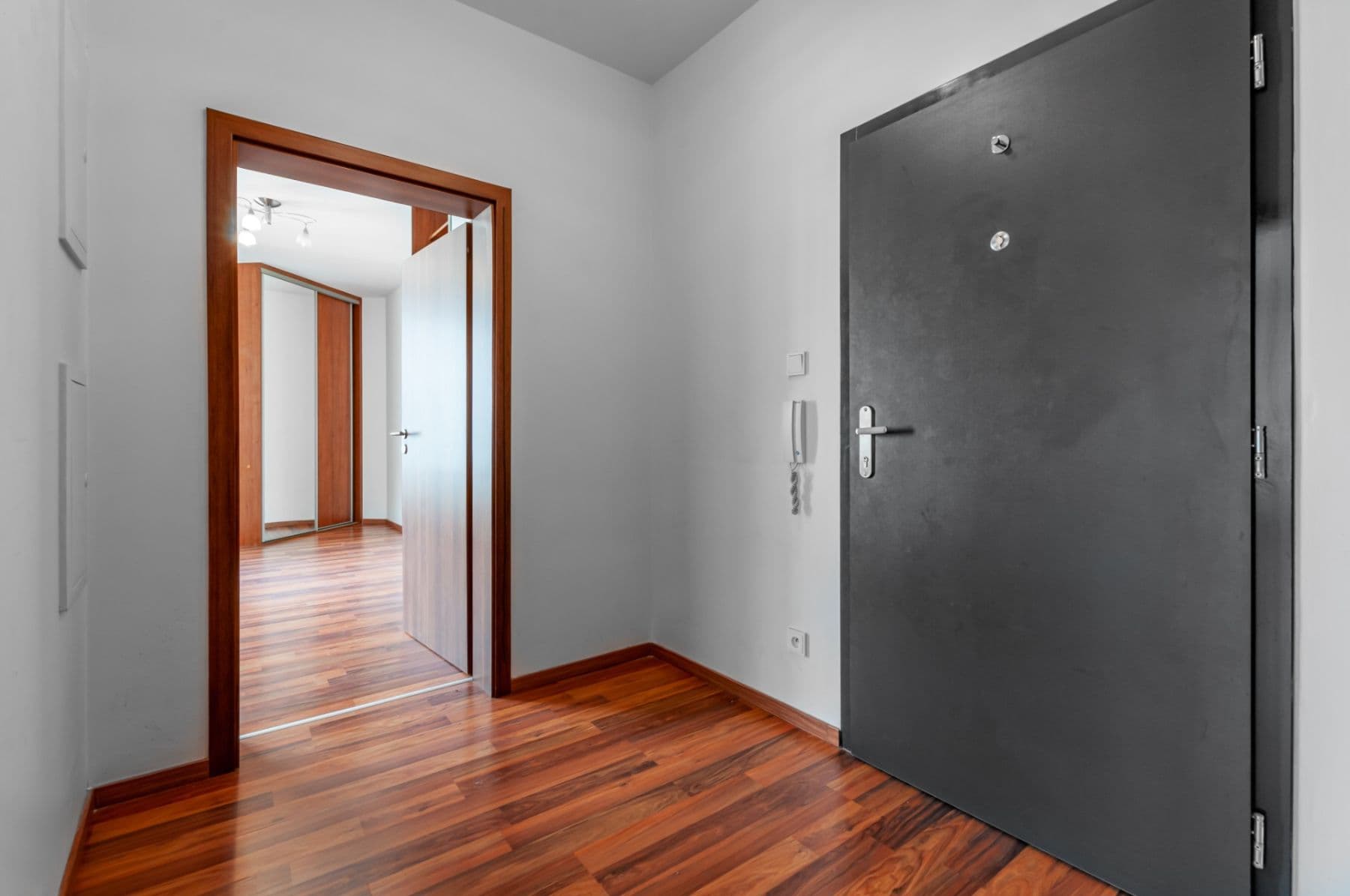 1 bedroom with open-plan kitchen flat to rent, 55 m², Počernická, Prague, Prague 1 bedroom with open-plan kitchen flat to rent, 55 m², Počernická, Prague, Prague