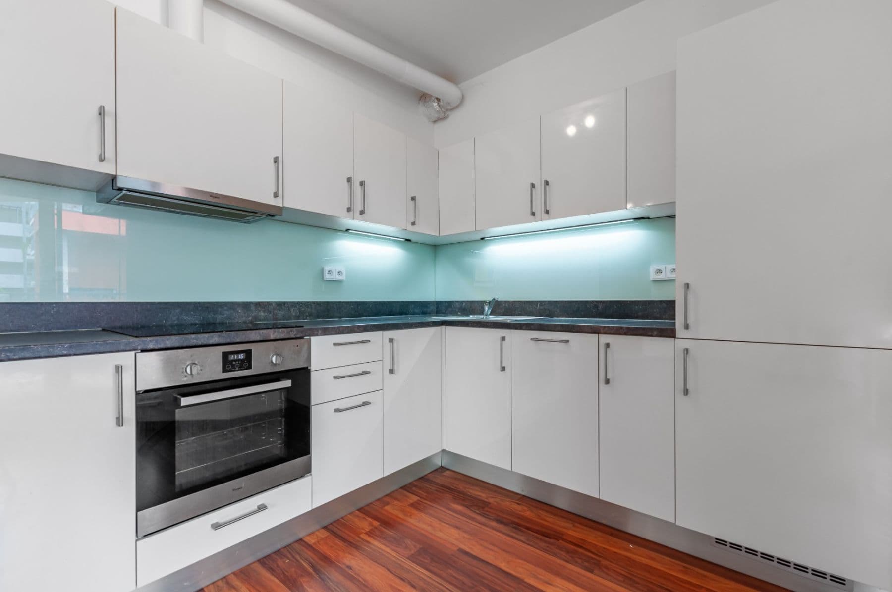 1 bedroom with open-plan kitchen flat to rent, 55 m², Počernická, Prague, Prague 1 bedroom with open-plan kitchen flat to rent, 55 m², Počernická, Prague, Prague