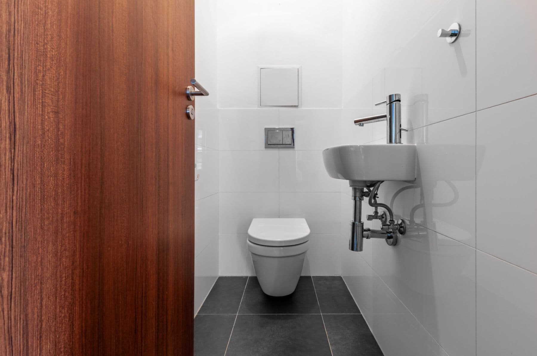 1 bedroom with open-plan kitchen flat to rent, 55 m², Počernická, Prague, Prague 1 bedroom with open-plan kitchen flat to rent, 55 m², Počernická, Prague, Prague