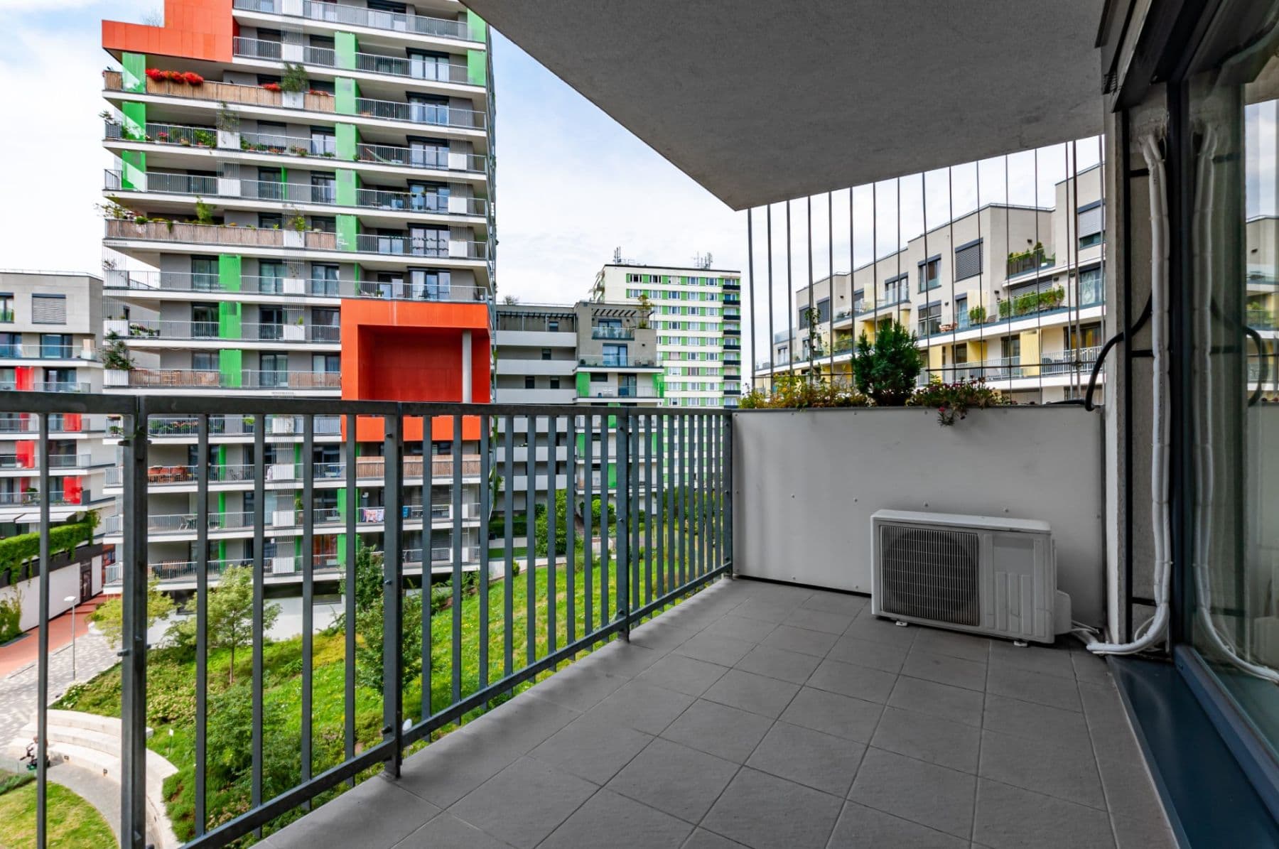 1 bedroom with open-plan kitchen flat to rent, 55 m², Počernická, Prague, Prague 1 bedroom with open-plan kitchen flat to rent, 55 m², Počernická, Prague, Prague