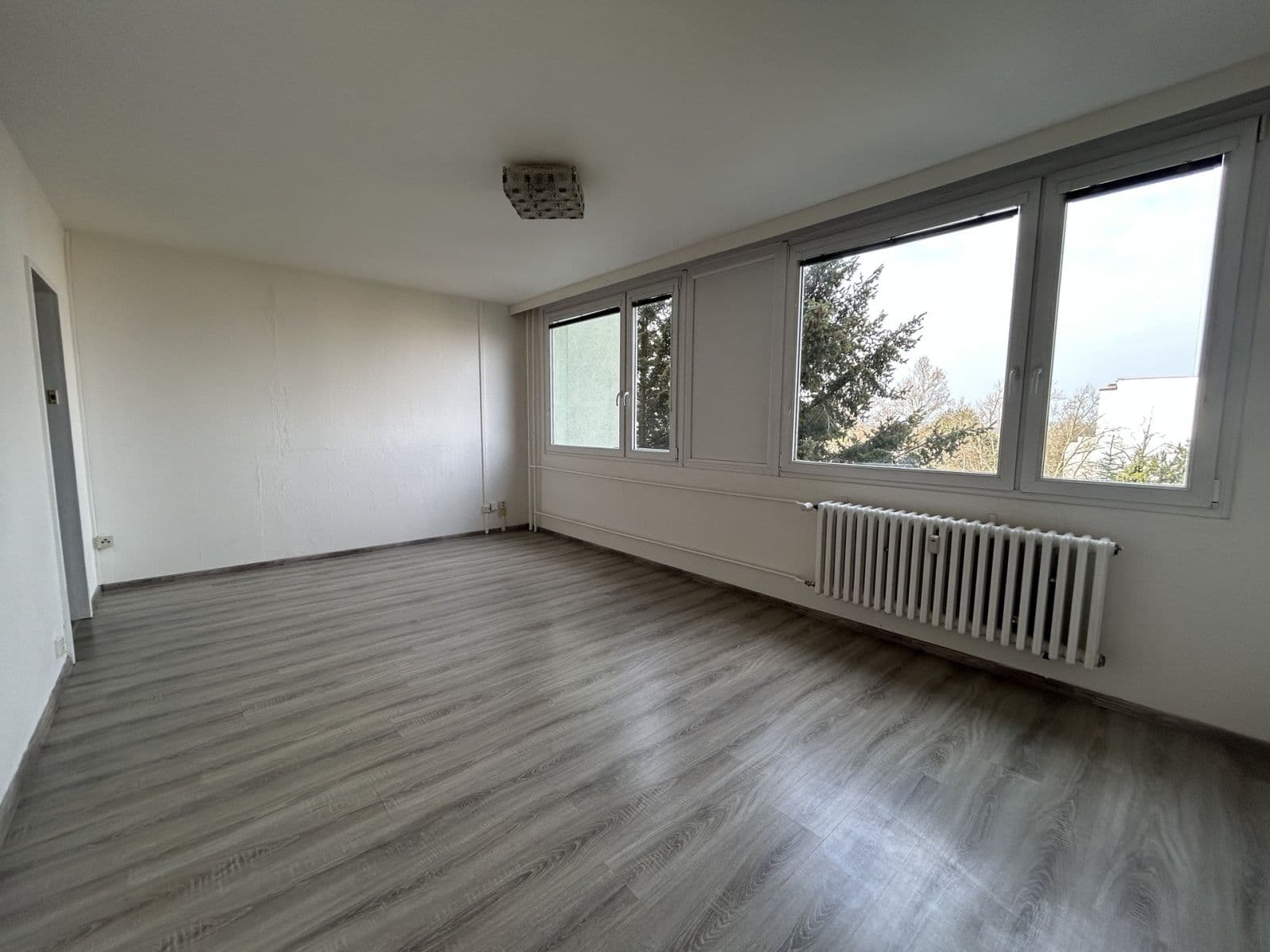 Studio flat to rent, 34 m², Křivenická, Prague, Prague Studio flat to rent, 34 m², Křivenická, Prague, Prague