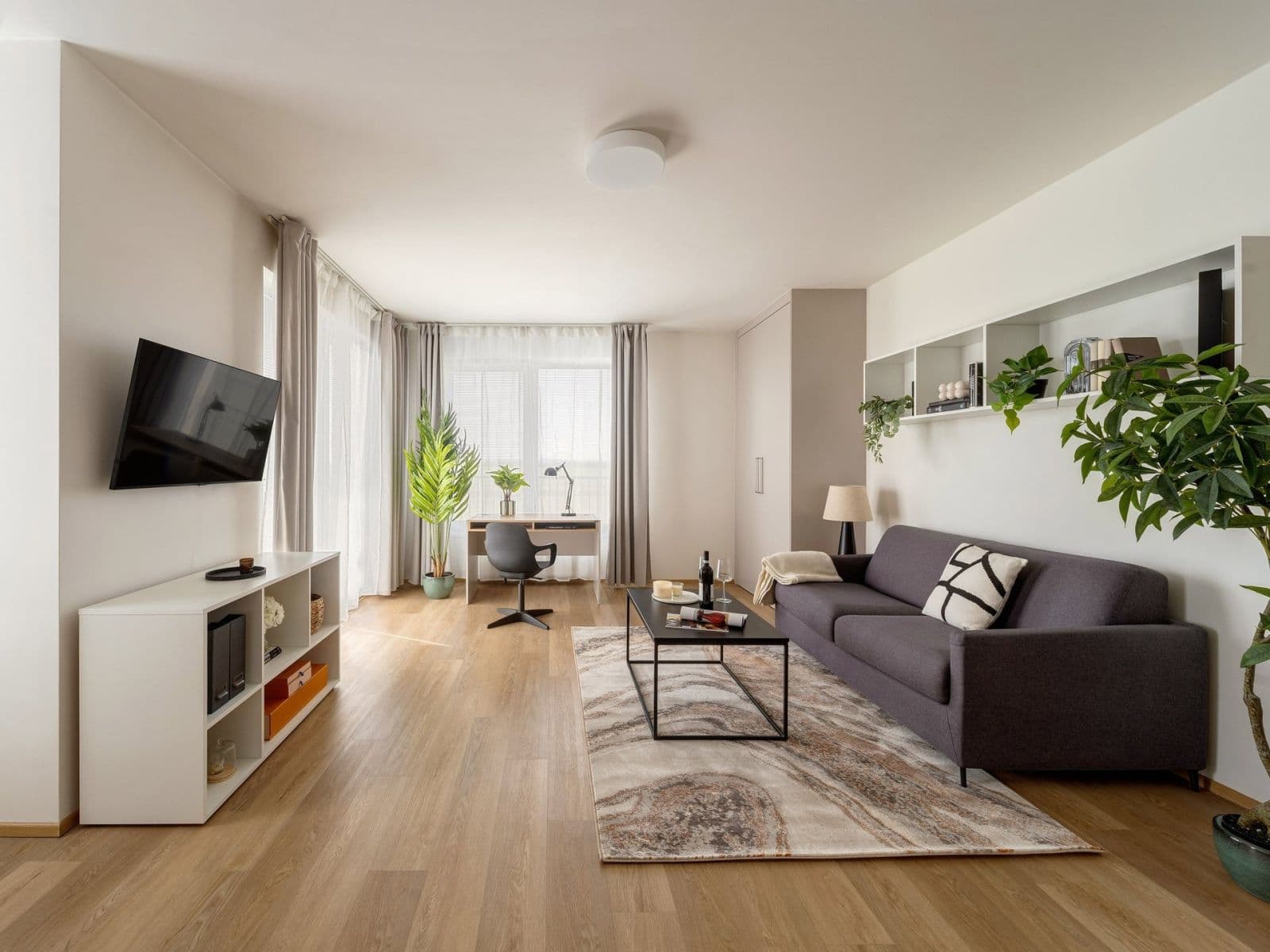 1 bedroom with open-plan kitchen flat to rent, 61 m², Františka Kováříka, Plzeň, Plzeňský Region 1 bedroom with open-plan kitchen flat to rent, 61 m², Františka Kováříka, Plzeň, Plzeňský Region