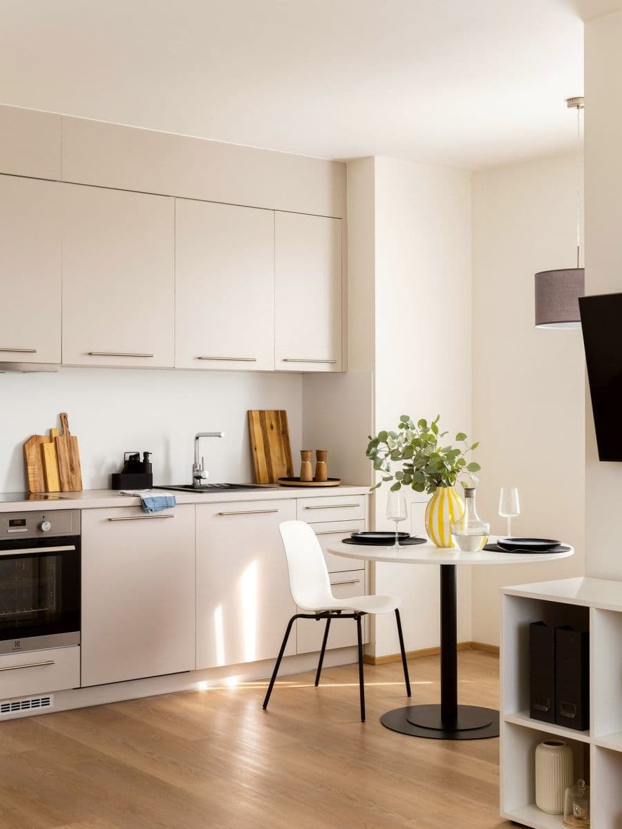 1 bedroom with open-plan kitchen flat to rent, 61 m², Františka Kováříka, Plzeň, Plzeňský Region 1 bedroom with open-plan kitchen flat to rent, 61 m², Františka Kováříka, Plzeň, Plzeňský Region