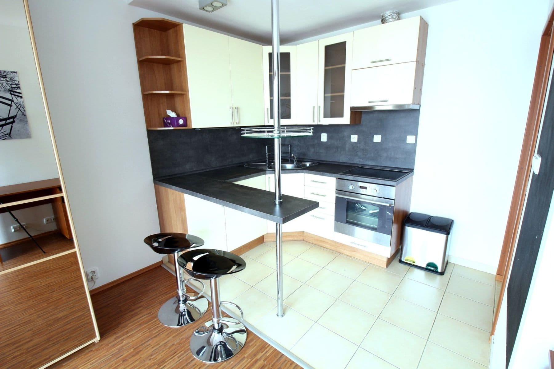 Studio flat to rent, 30 m², Pod lipami, Prague, Prague Studio flat to rent, 30 m², Pod lipami, Prague, Prague