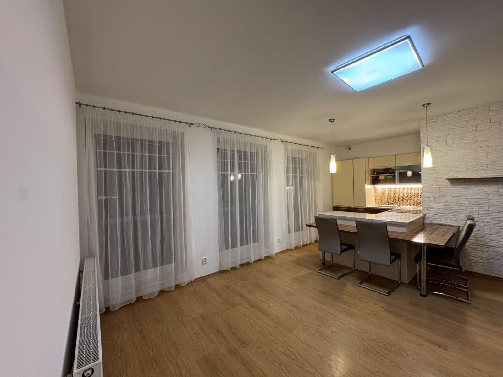 1 bedroom with open-plan kitchen flat to rent, 52 m², U Ctěnického Potoka, Přezletice, Středočeský Region 1 bedroom with open-plan kitchen flat to rent, 52 m², U Ctěnického Potoka, Přezletice, Středočeský Region