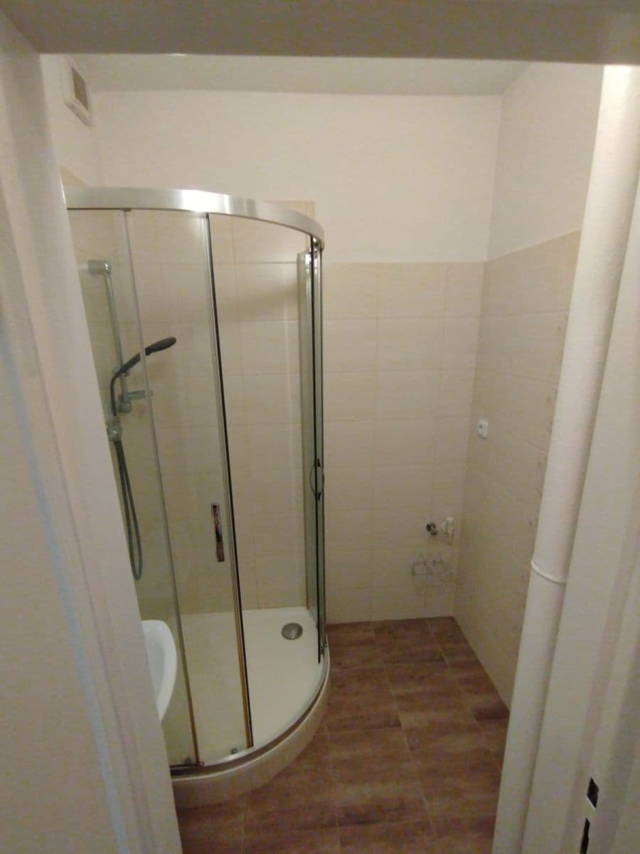 2 bedroom flat to rent, 55 m², Revoluční, Žďár nad Sázavou, Vysočina Region 2 bedroom flat to rent, 55 m², Revoluční, Žďár nad Sázavou, Vysočina Region