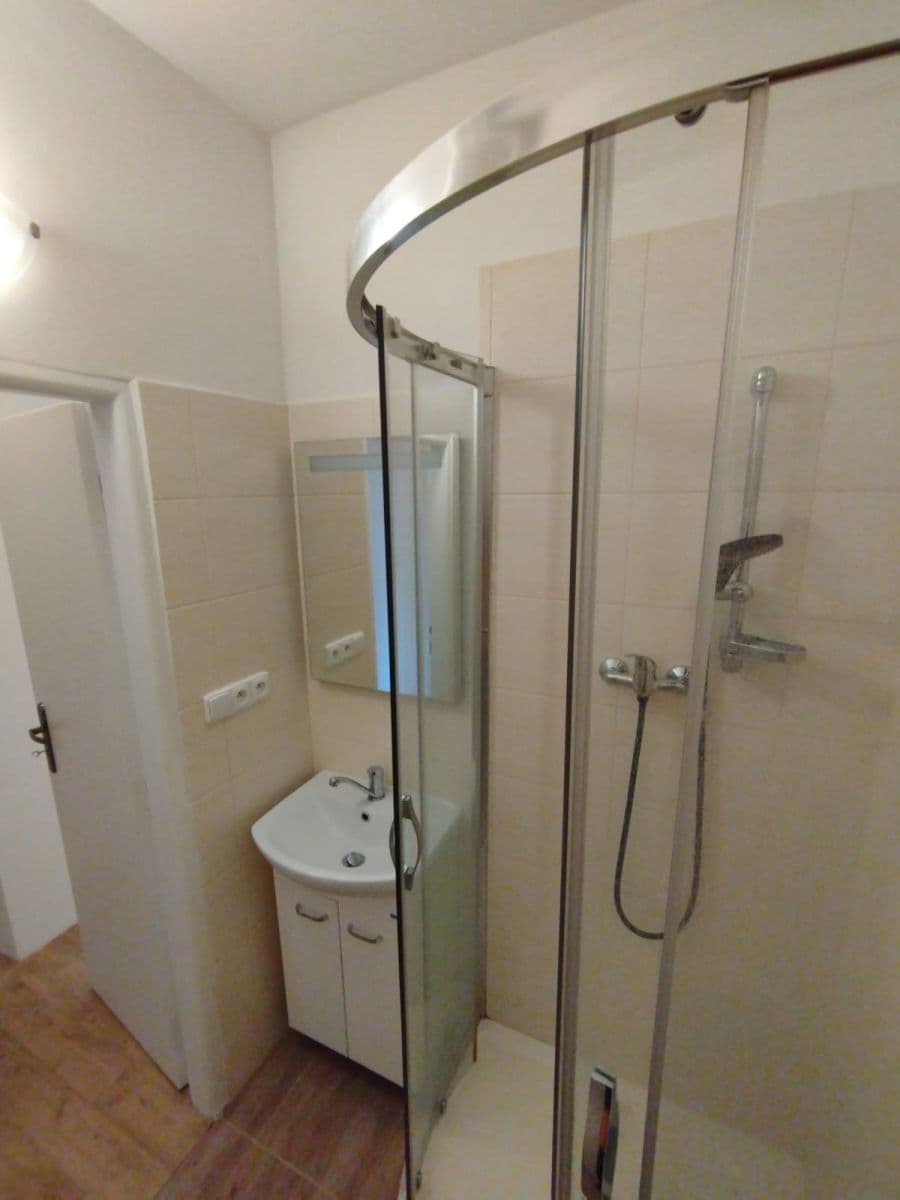 2 bedroom flat to rent, 55 m², Revoluční, Žďár nad Sázavou, Vysočina Region 2 bedroom flat to rent, 55 m², Revoluční, Žďár nad Sázavou, Vysočina Region