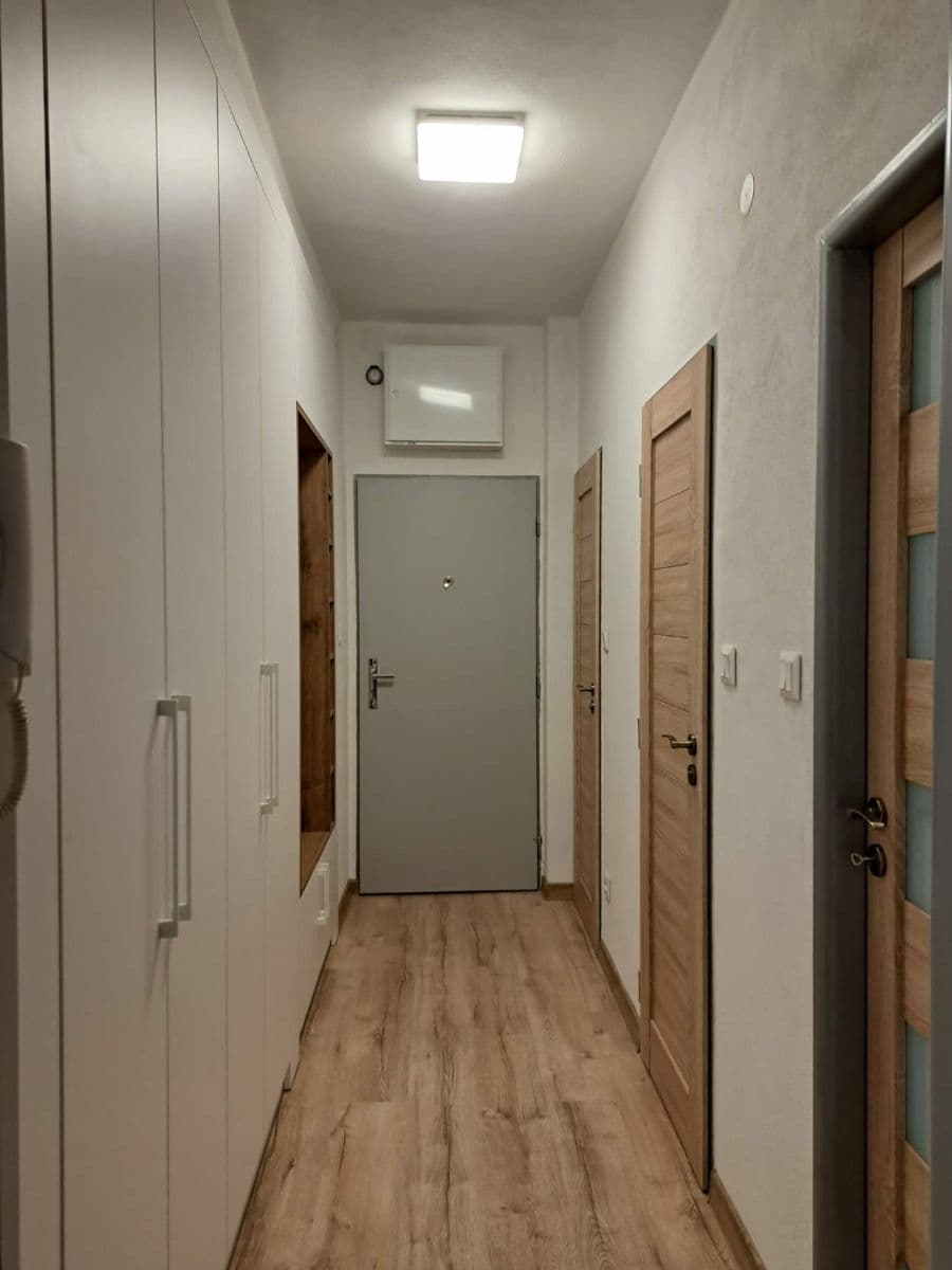 2 bedroom flat to rent, 50 m², Družstevní, Velké Meziříčí, Vysočina Region 2 bedroom flat to rent, 50 m², Družstevní, Velké Meziříčí, Vysočina Region