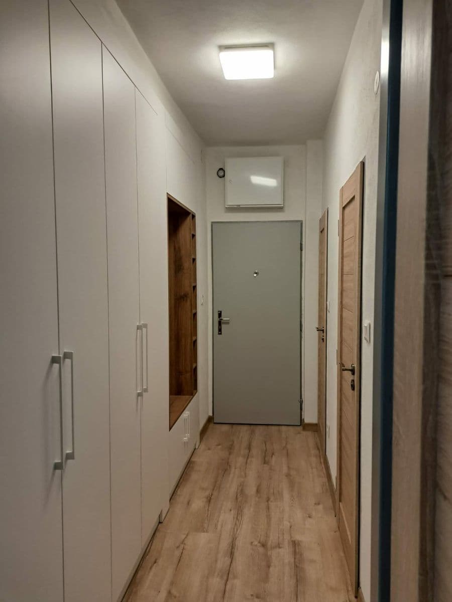 2 bedroom flat to rent, 50 m², Družstevní, Velké Meziříčí, Vysočina Region 2 bedroom flat to rent, 50 m², Družstevní, Velké Meziříčí, Vysočina Region