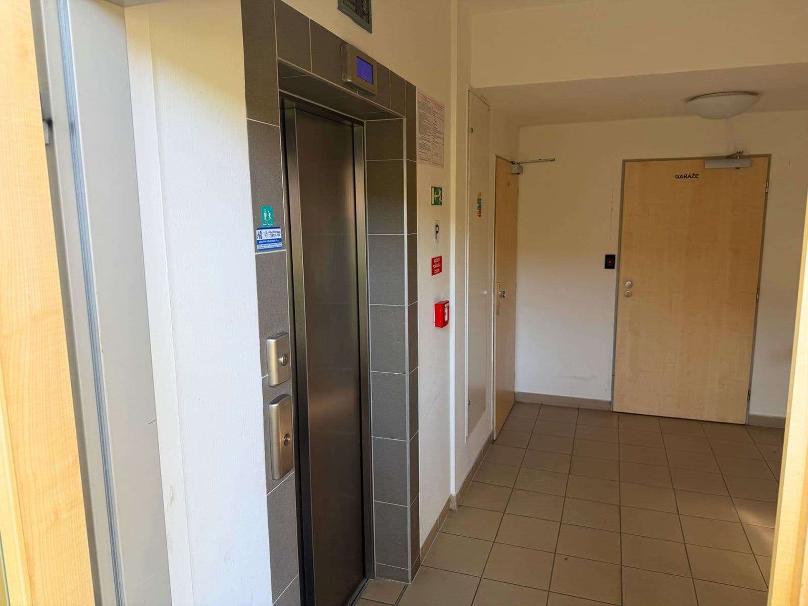 2 bedroom with open-plan kitchen flat to rent, 69 m², Hornoměcholupská, Prague, Prague 2 bedroom with open-plan kitchen flat to rent, 69 m², Hornoměcholupská, Prague, Prague