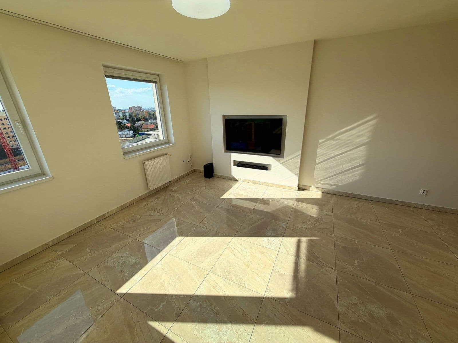 2 bedroom with open-plan kitchen flat to rent, 69 m², Hornoměcholupská, Prague, Prague 2 bedroom with open-plan kitchen flat to rent, 69 m², Hornoměcholupská, Prague, Prague