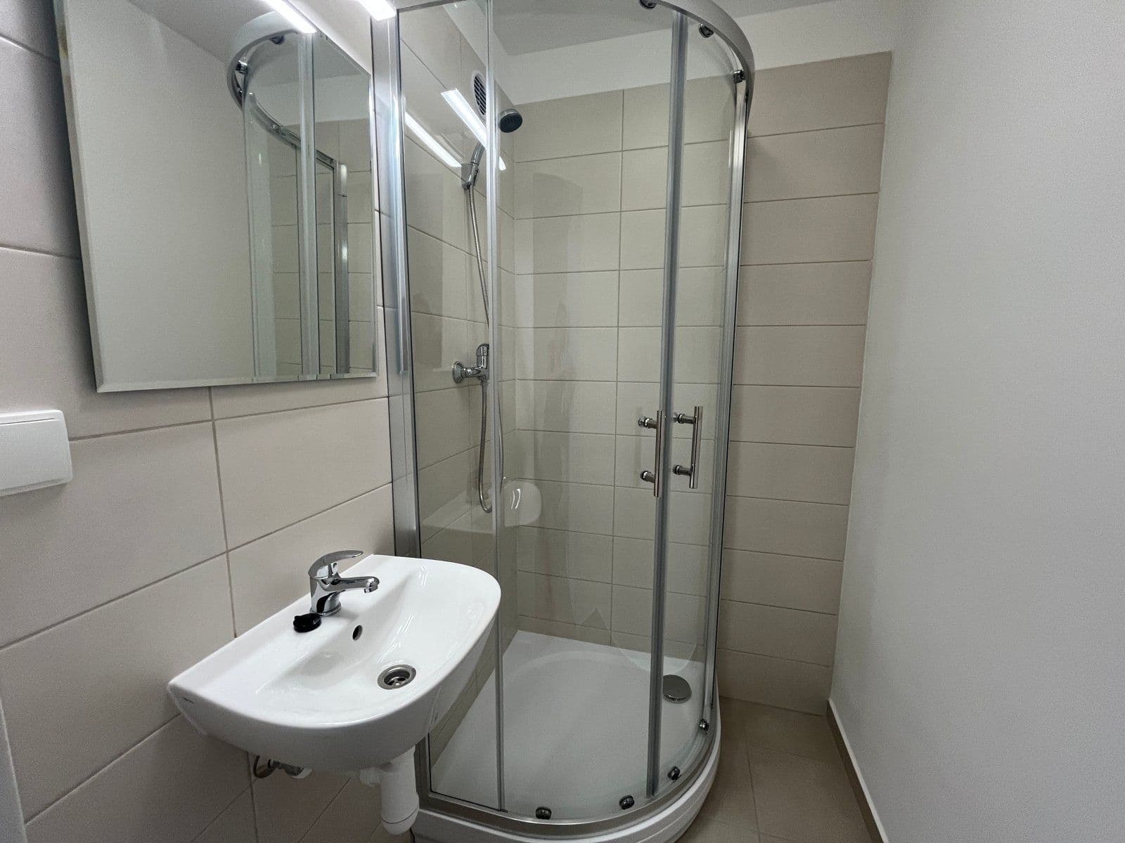 2 bedroom flat to rent, 53 m², Dlouhá třída, Havířov, Moravskoslezský Region 2 bedroom flat to rent, 53 m², Dlouhá třída, Havířov, Moravskoslezský Region