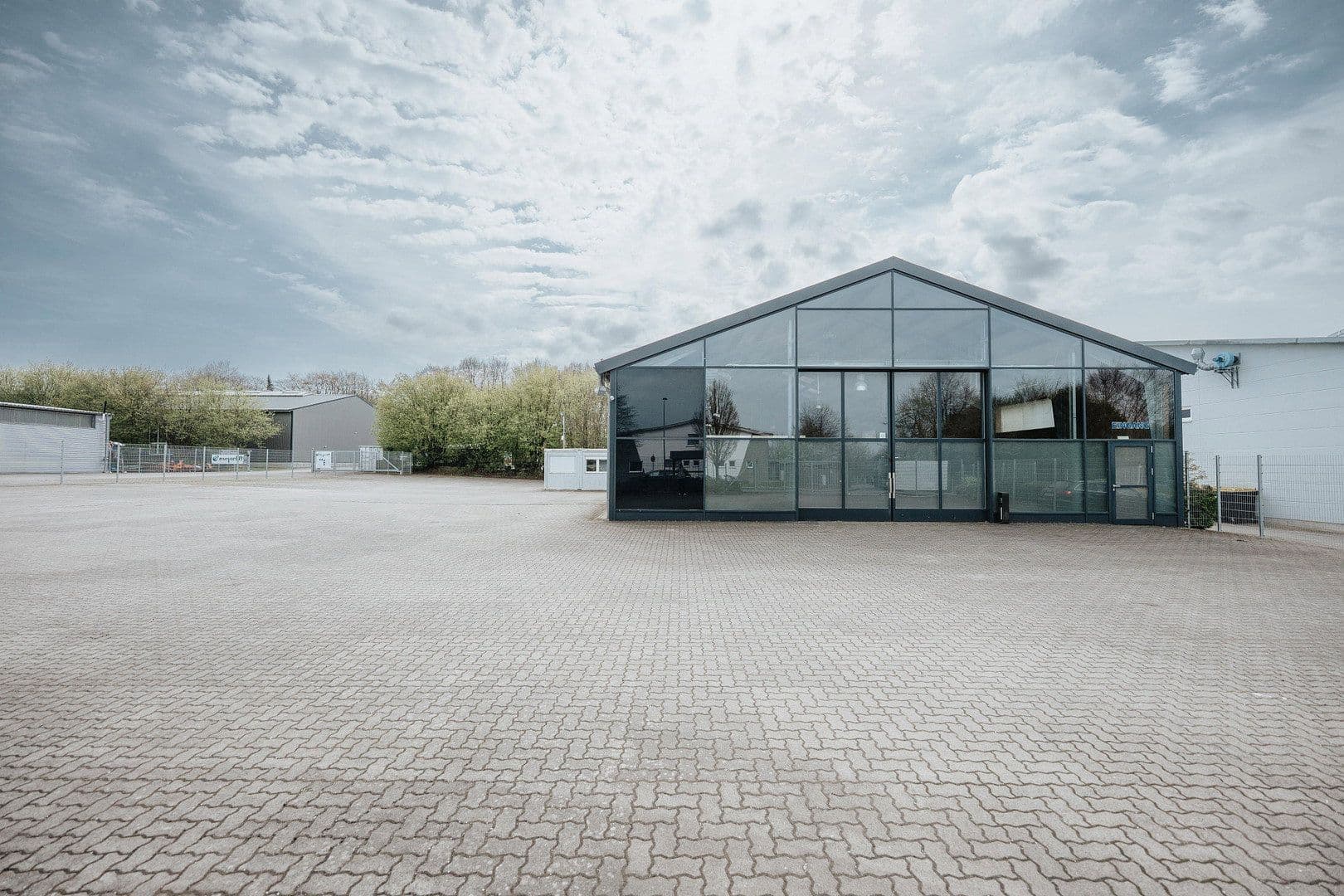 non-residential property to rent, 2,256 m², Burgviert 5–11, Hohenaspe, Schleswig-Holstein non-residential property to rent, 2,256 m², Burgviert 5–11, Hohenaspe, Schleswig-Holstein